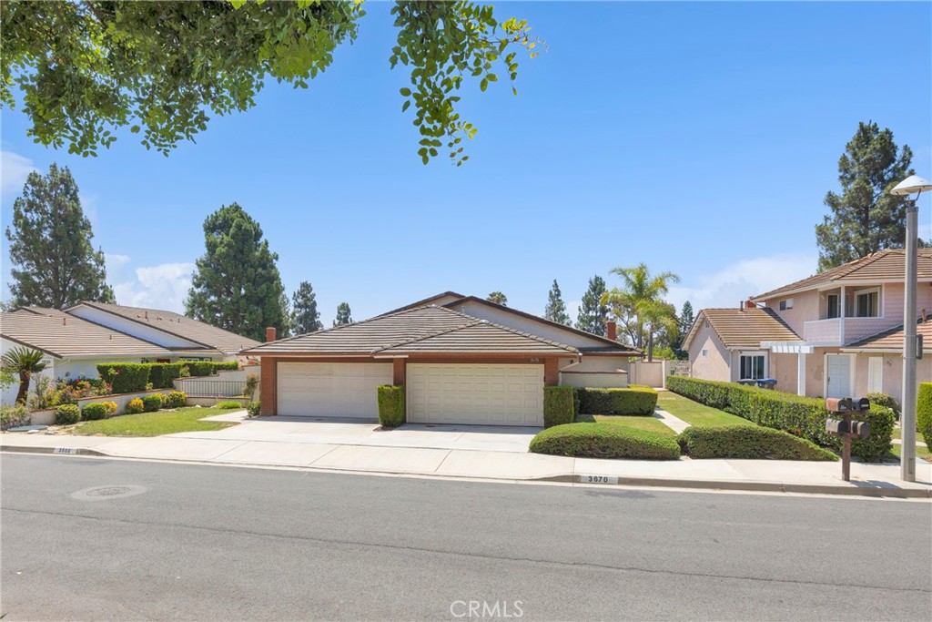 3670 Sherwood
