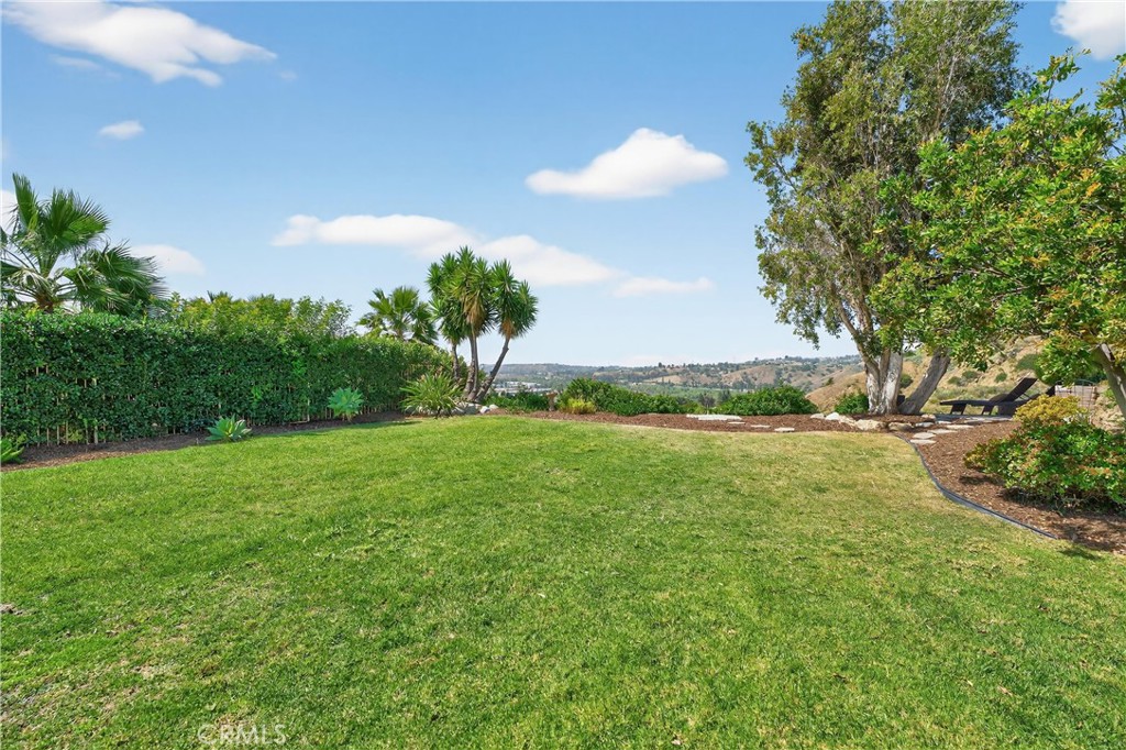 5515 Camino Vista