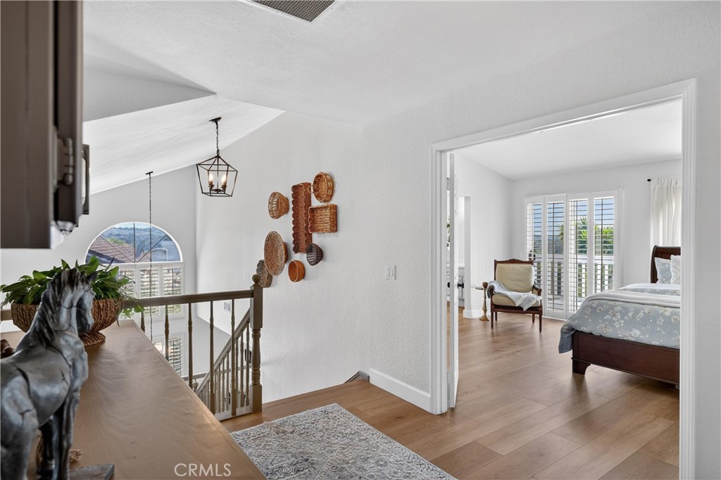 5515 Camino Vista