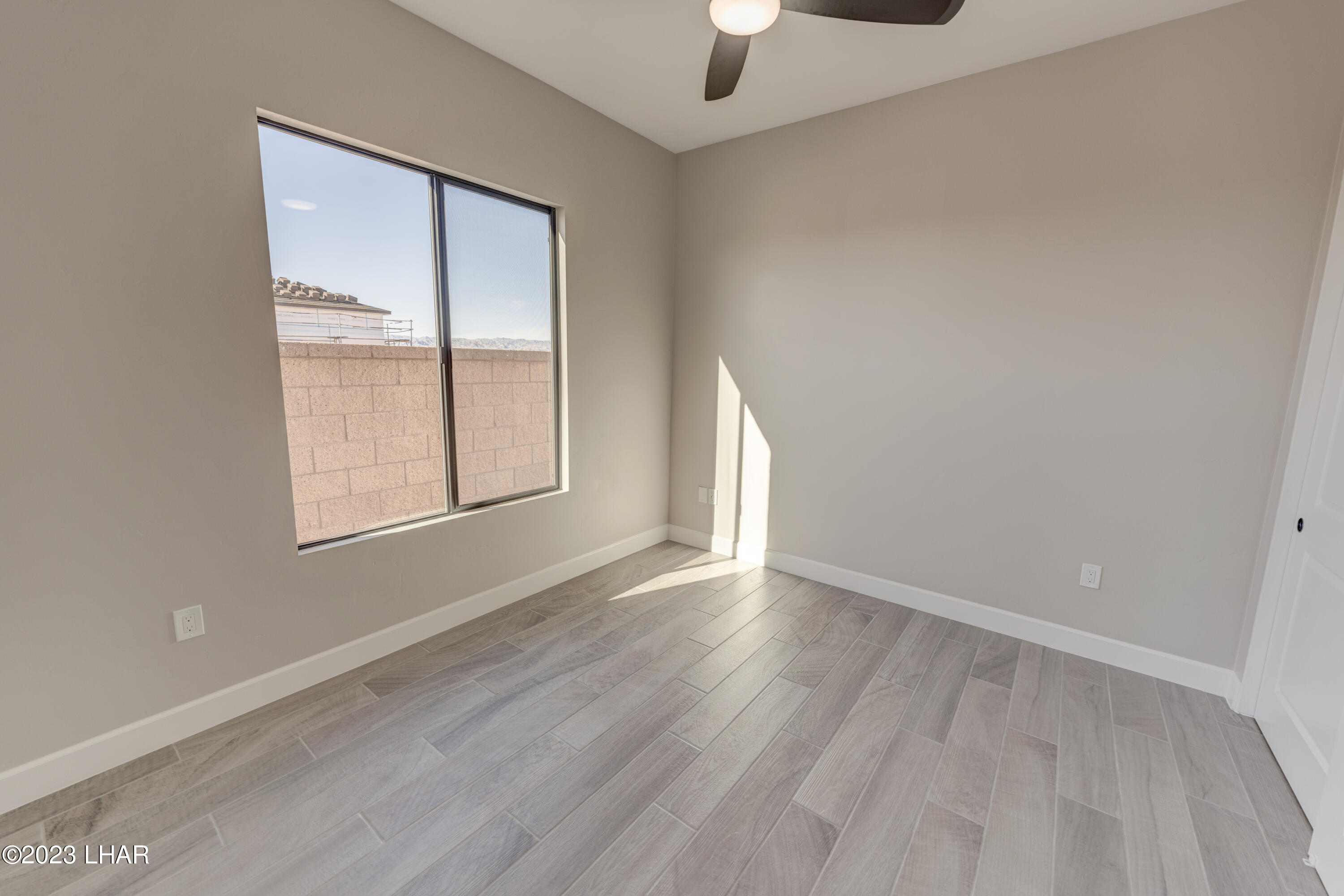 1824 The Jewel On-Your-Lot Plan