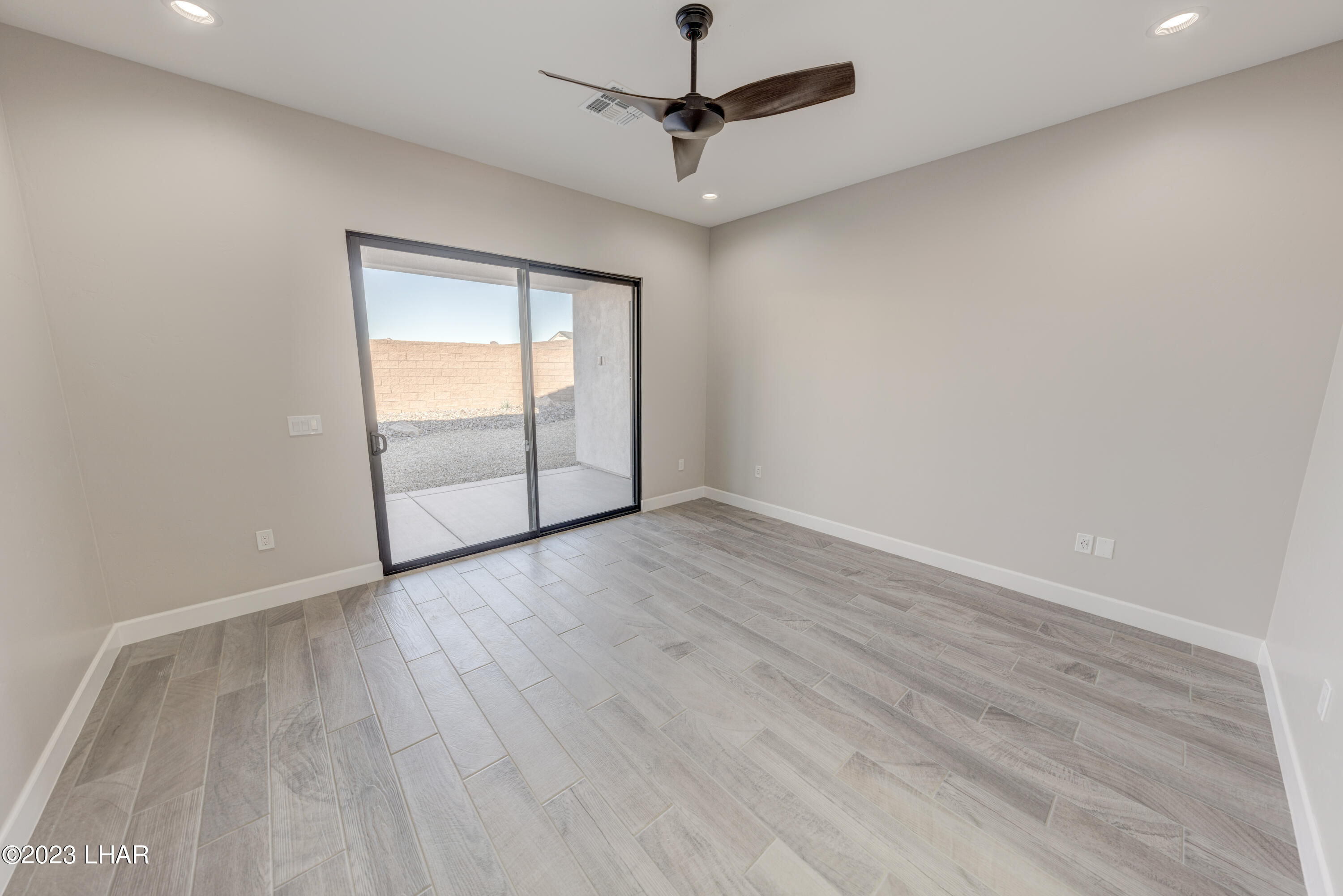 1824 The Jewel On-Your-Lot Plan