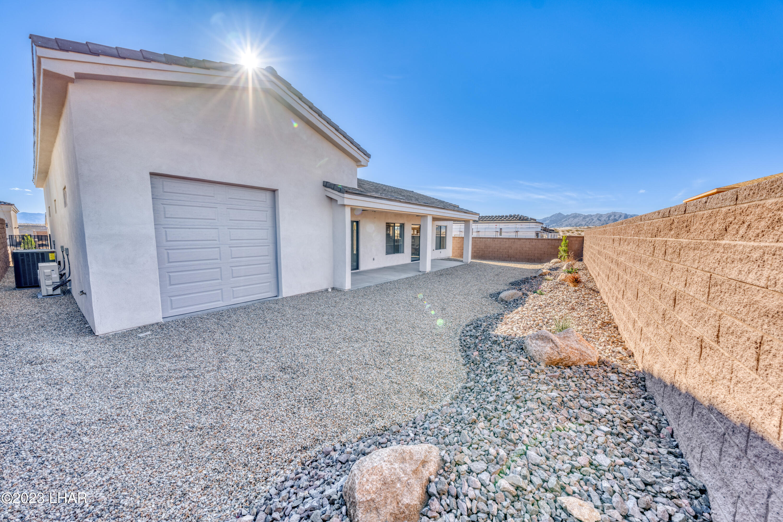 1824 The Jewel On-Your-Lot Plan