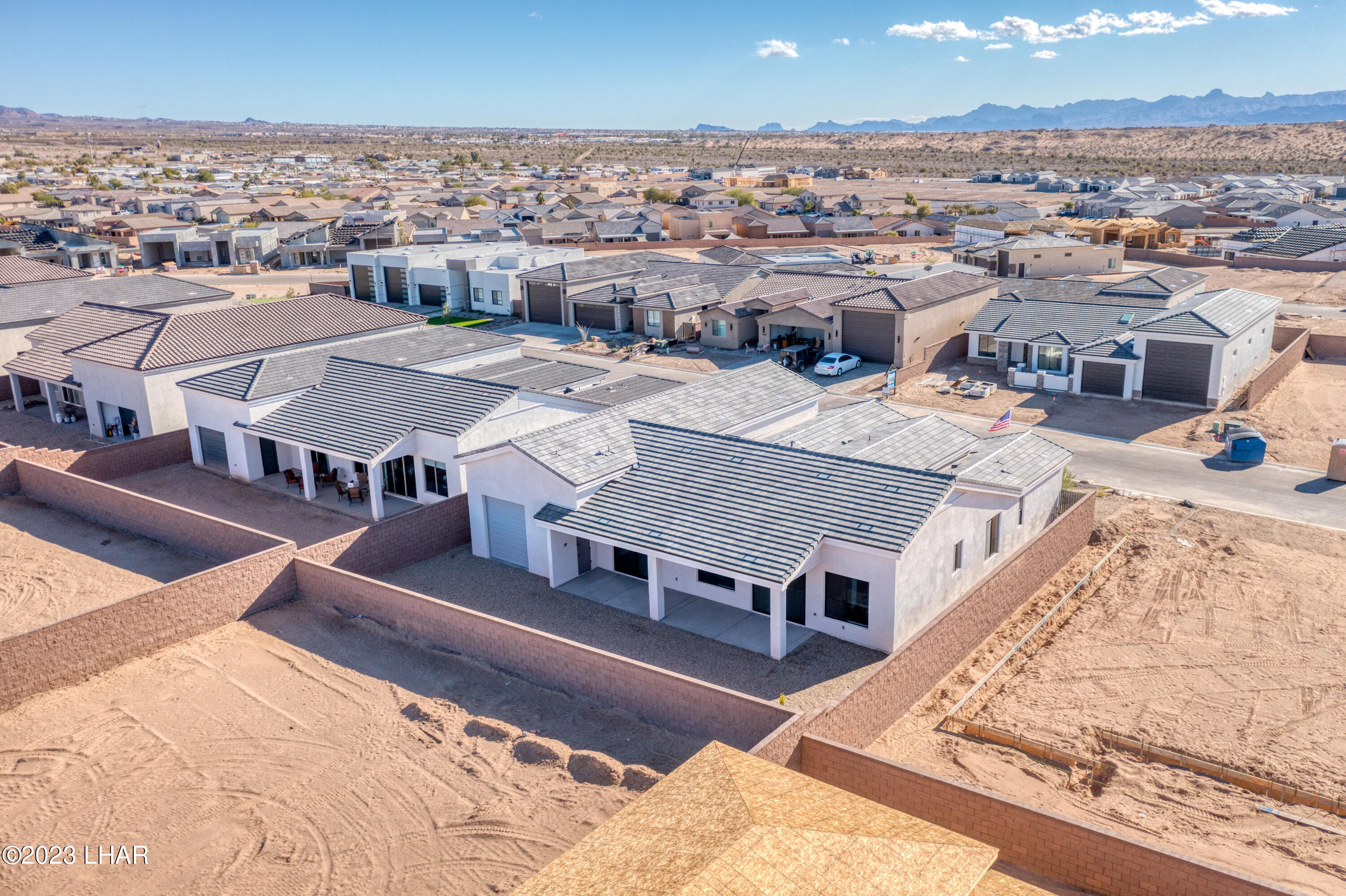 1824 The Jewel On-Your-Lot Plan
