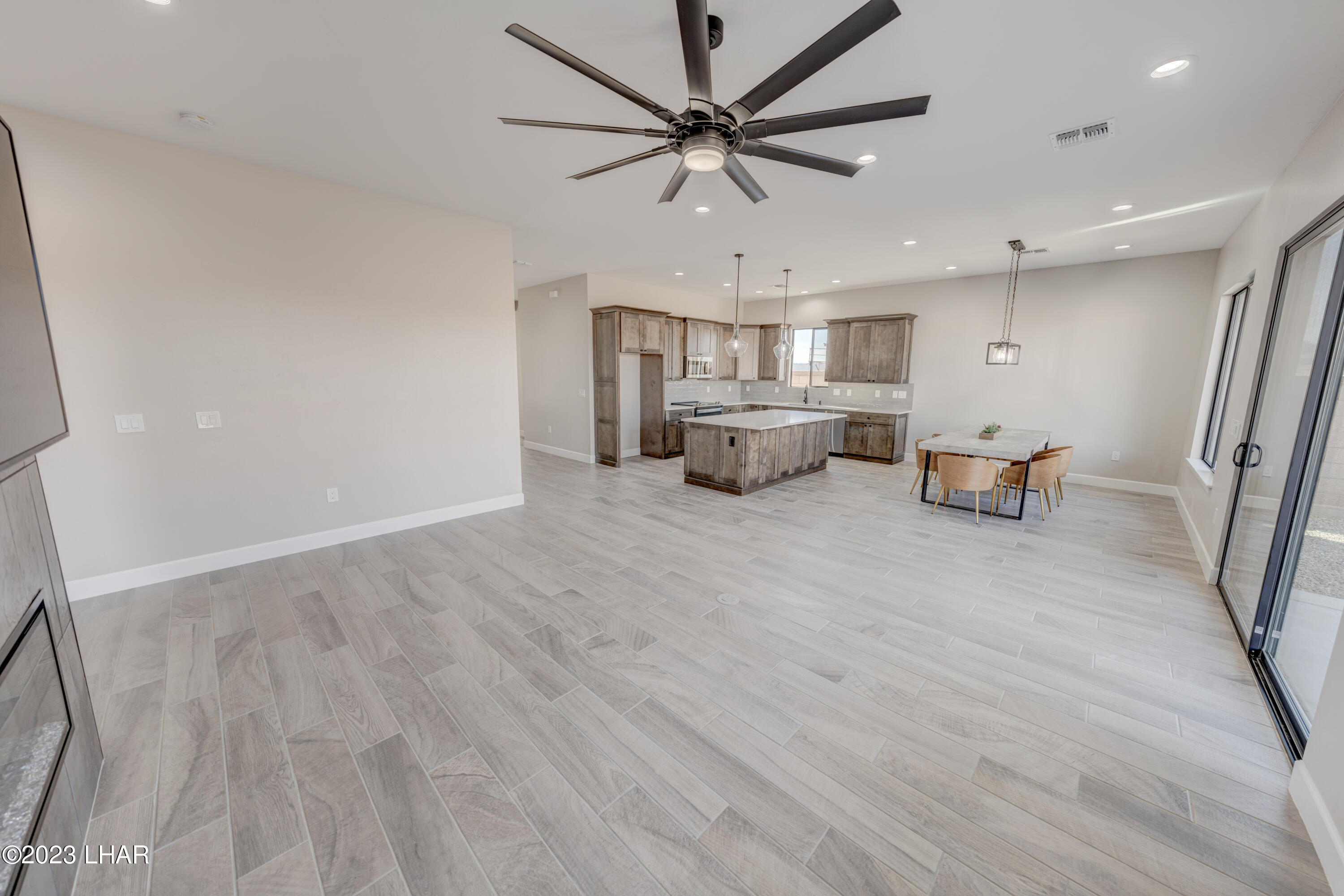 1824 The Jewel On-Your-Lot Plan