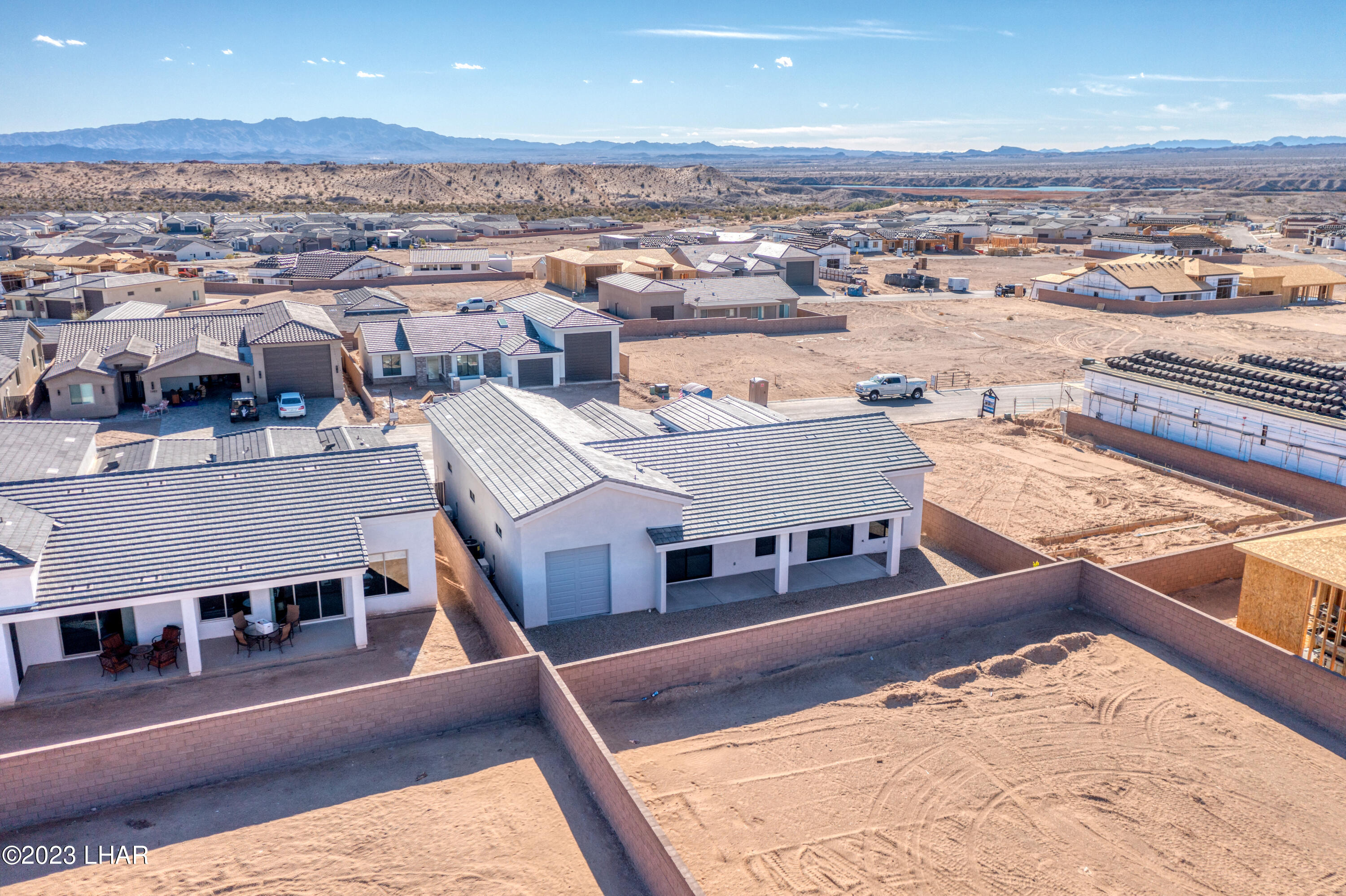 1824 The Jewel On-Your-Lot Plan