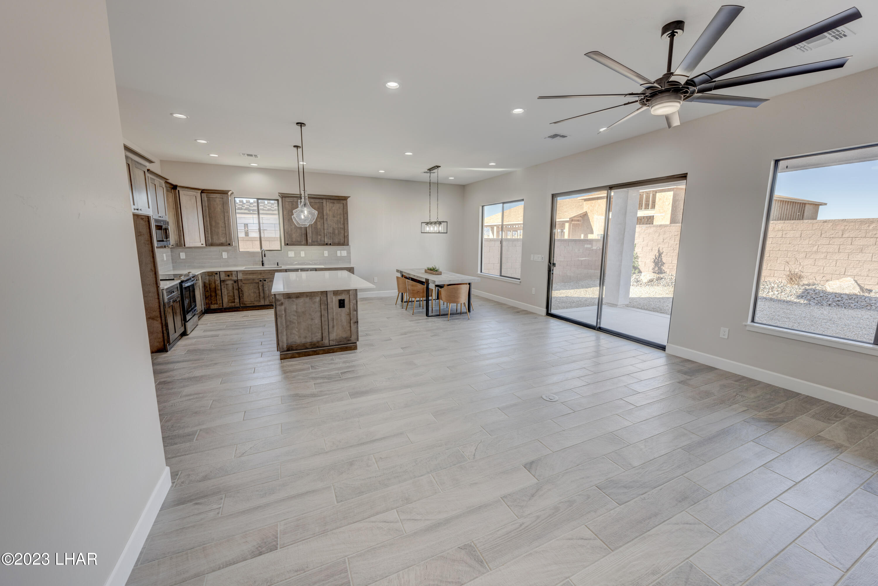 1824 The Jewel On-Your-Lot Plan