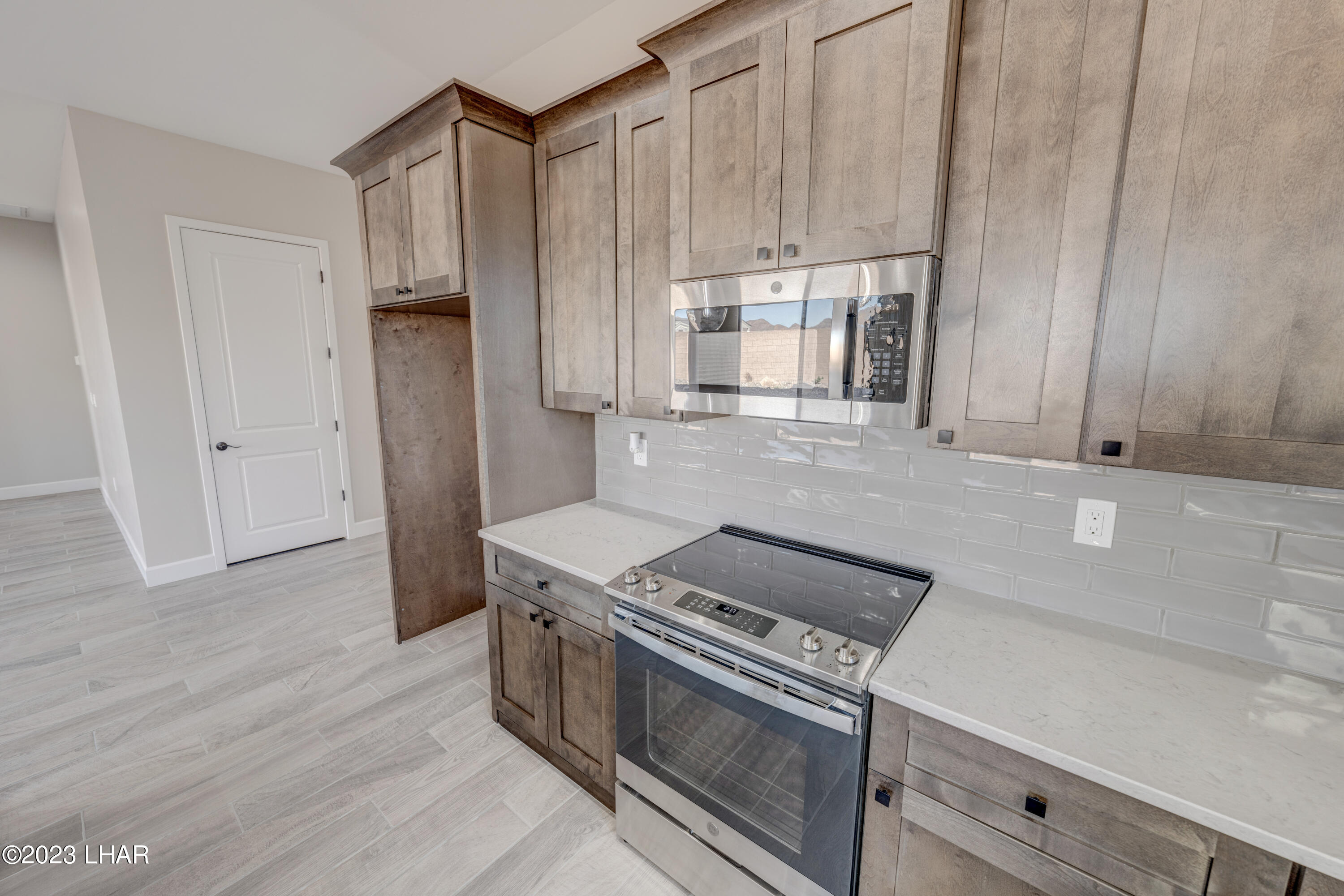 1824 The Jewel On-Your-Lot Plan