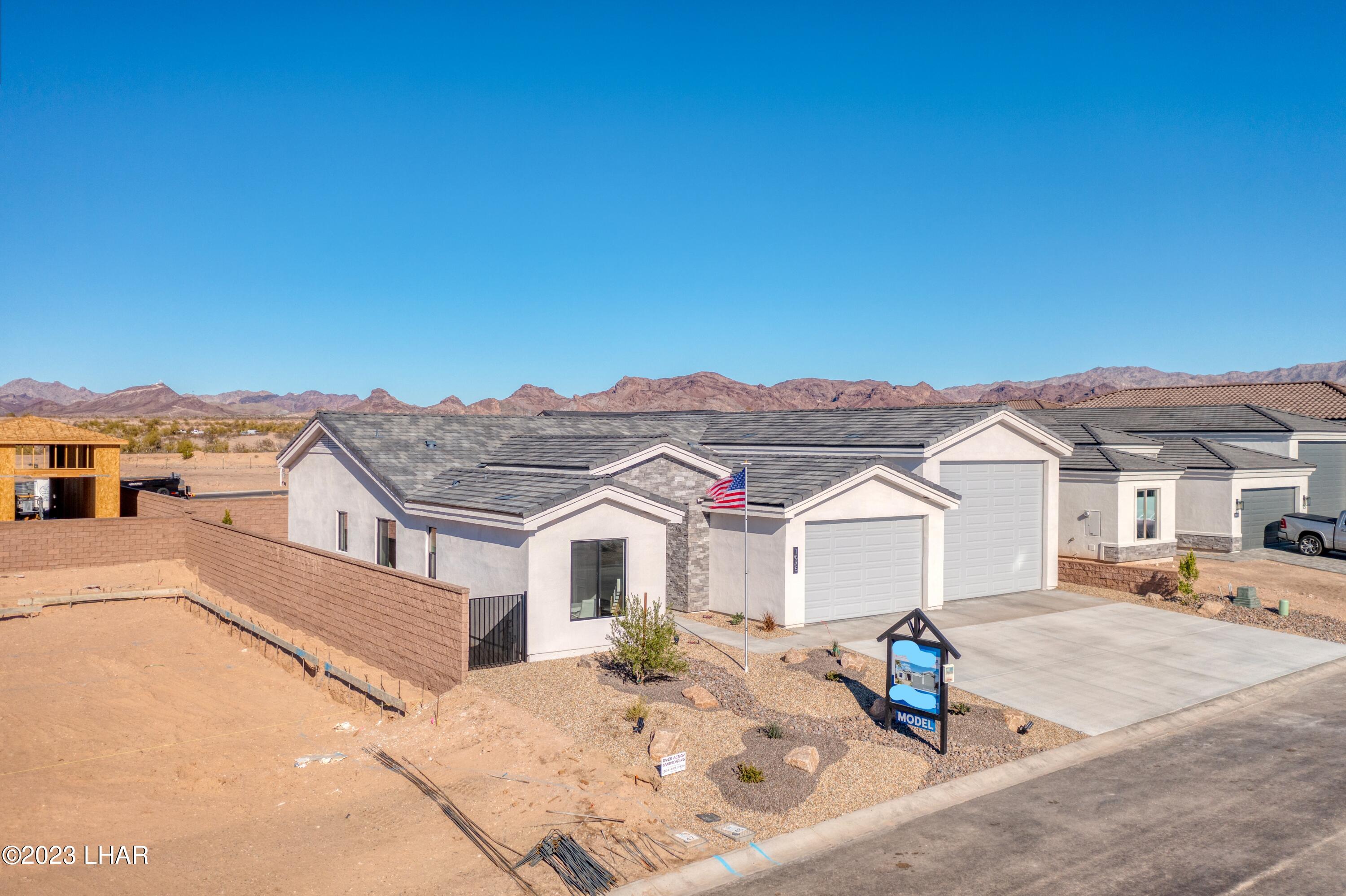 1824 The Jewel On-Your-Lot Plan