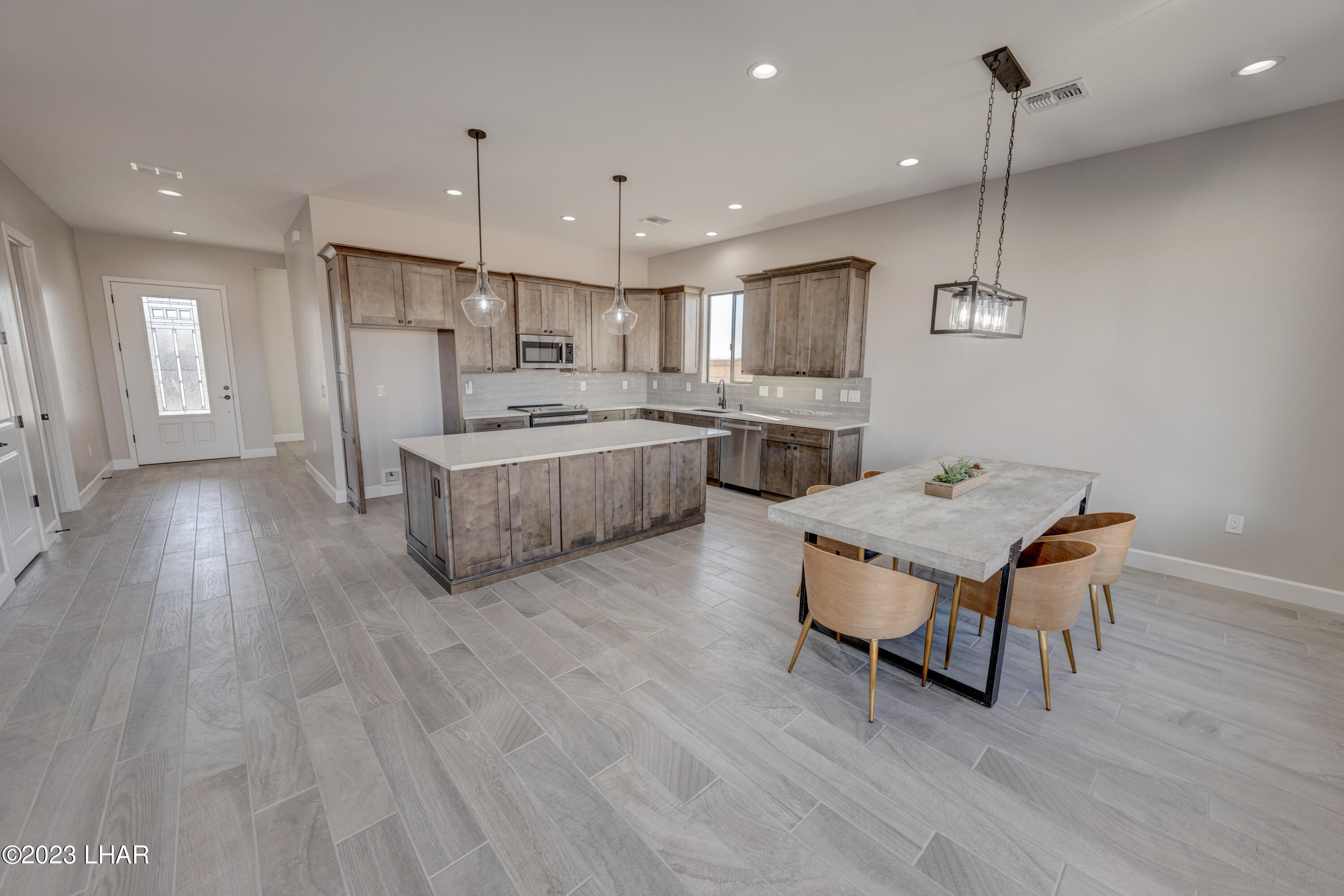 1824 The Jewel On-Your-Lot Plan