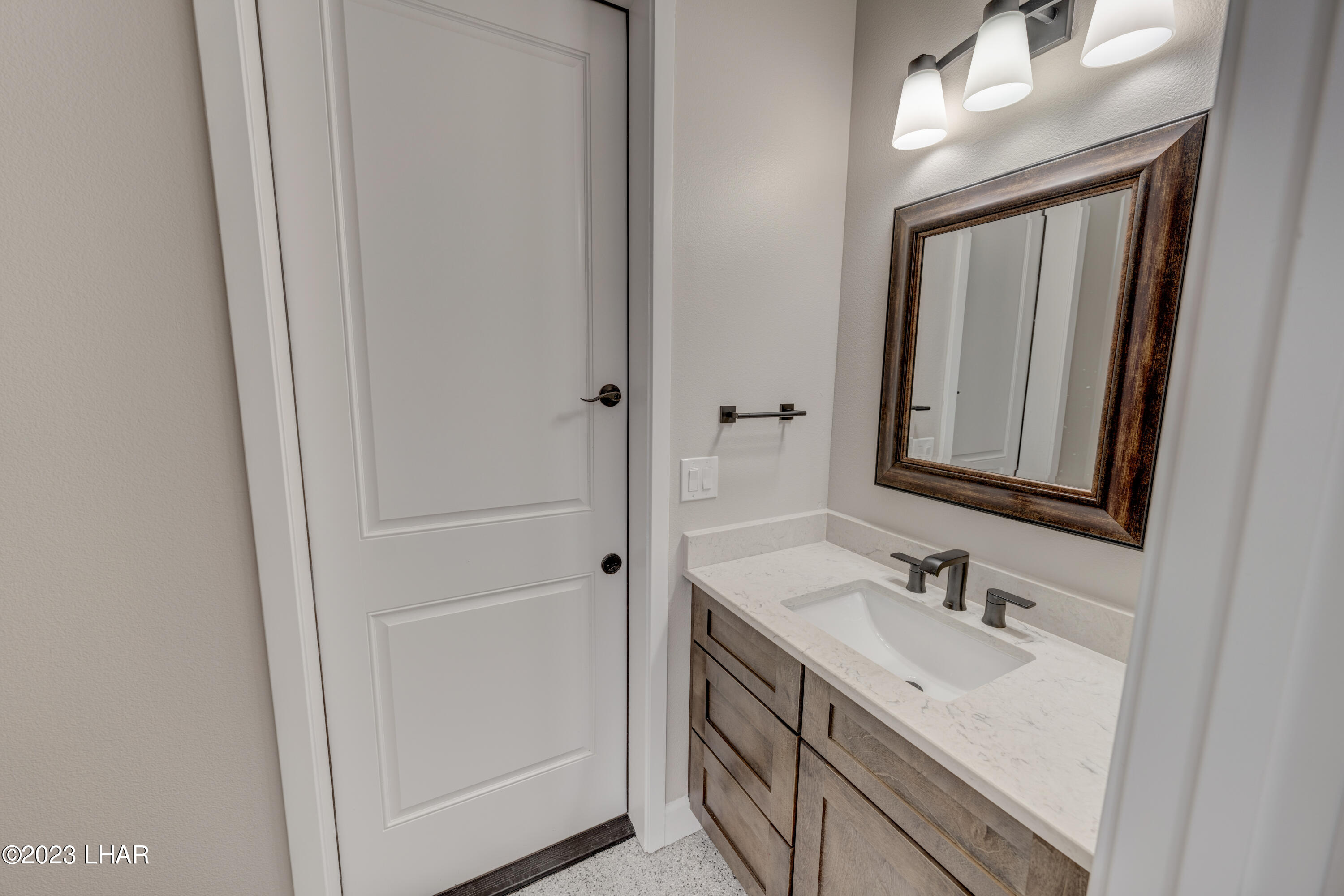 1824 The Jewel On-Your-Lot Plan
