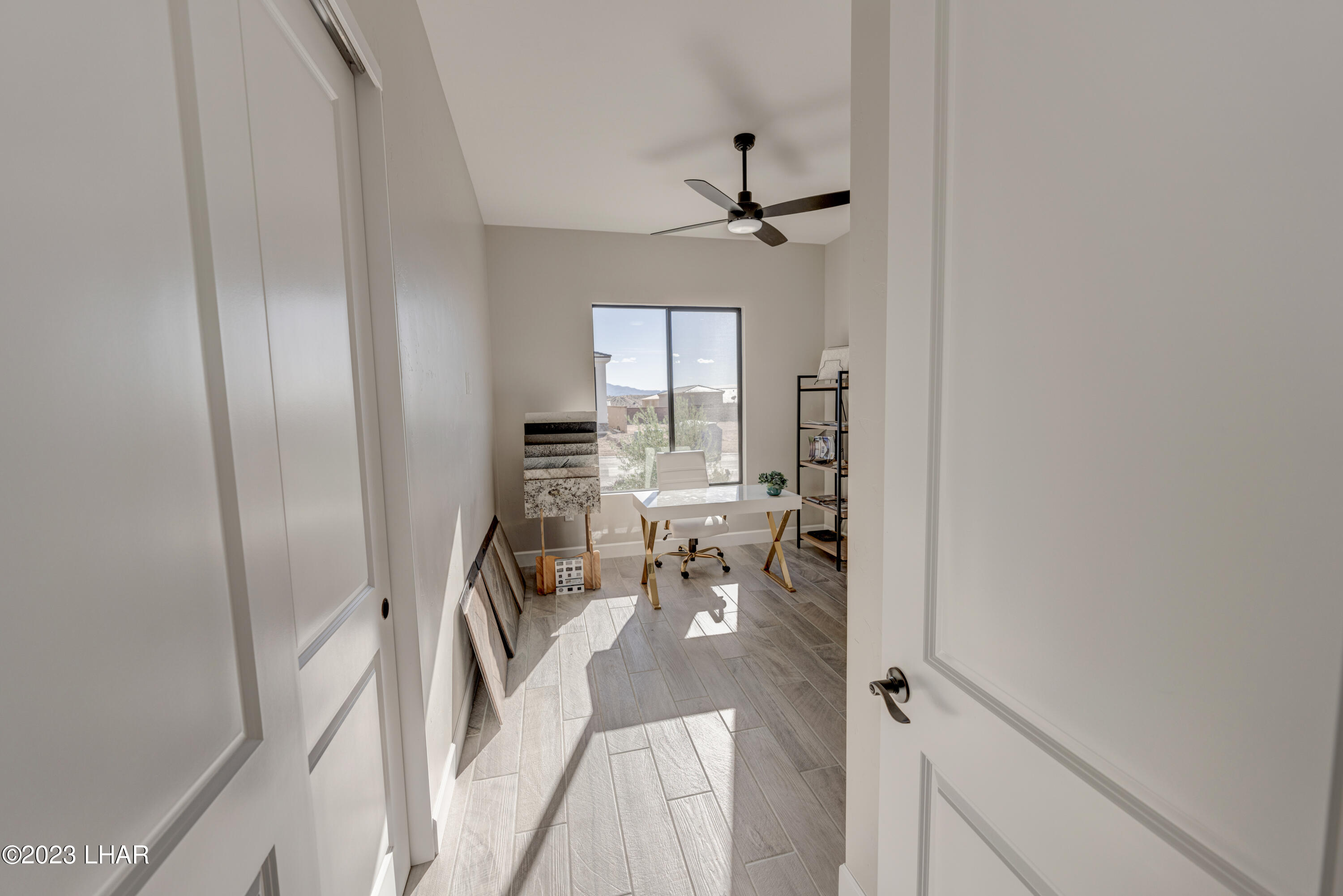 1824 The Jewel On-Your-Lot Plan