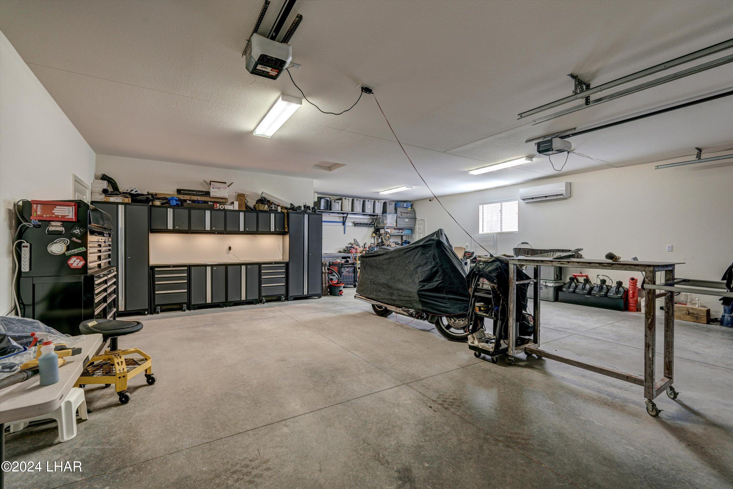 1306 Lobo Dr