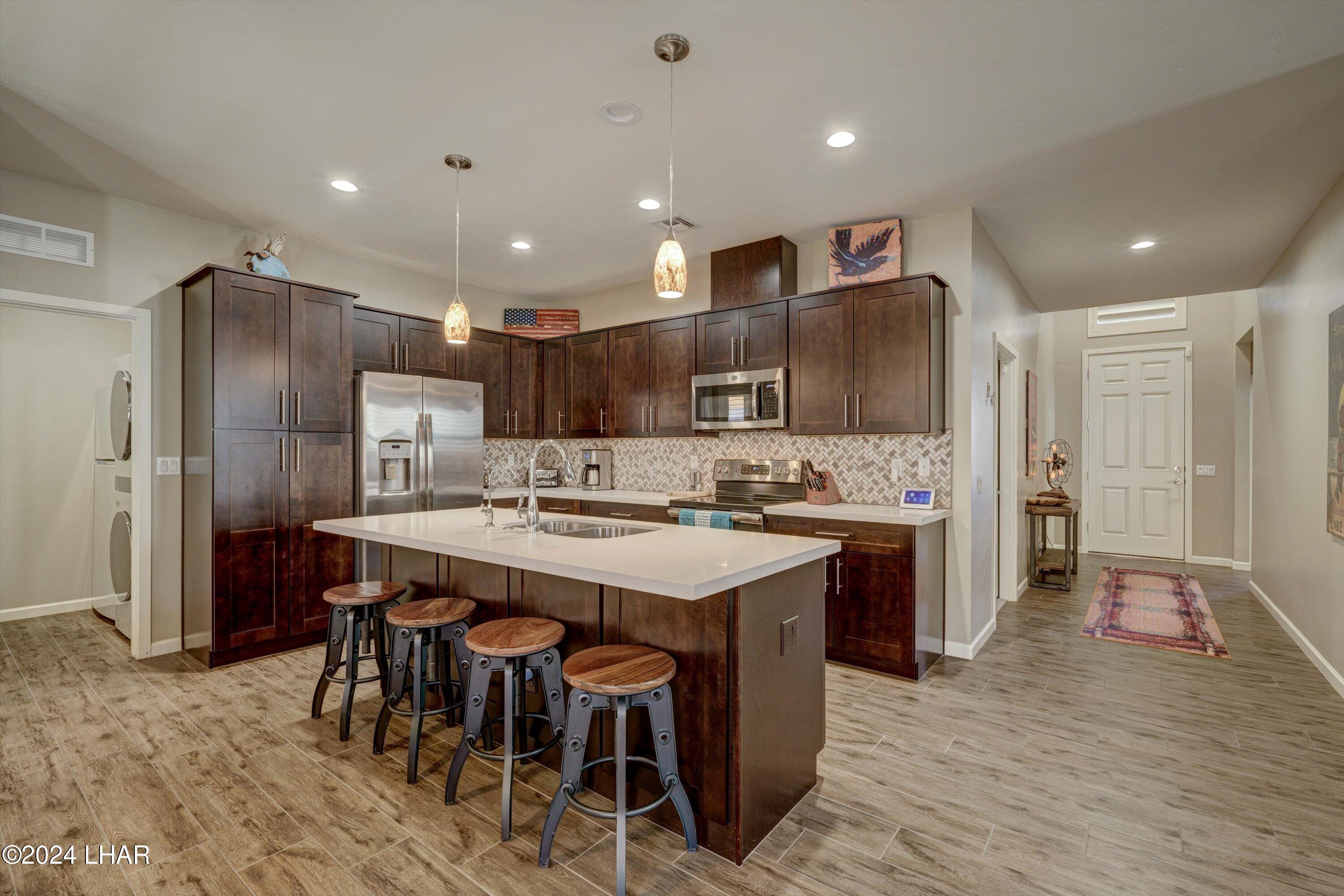 1306 Lobo Dr