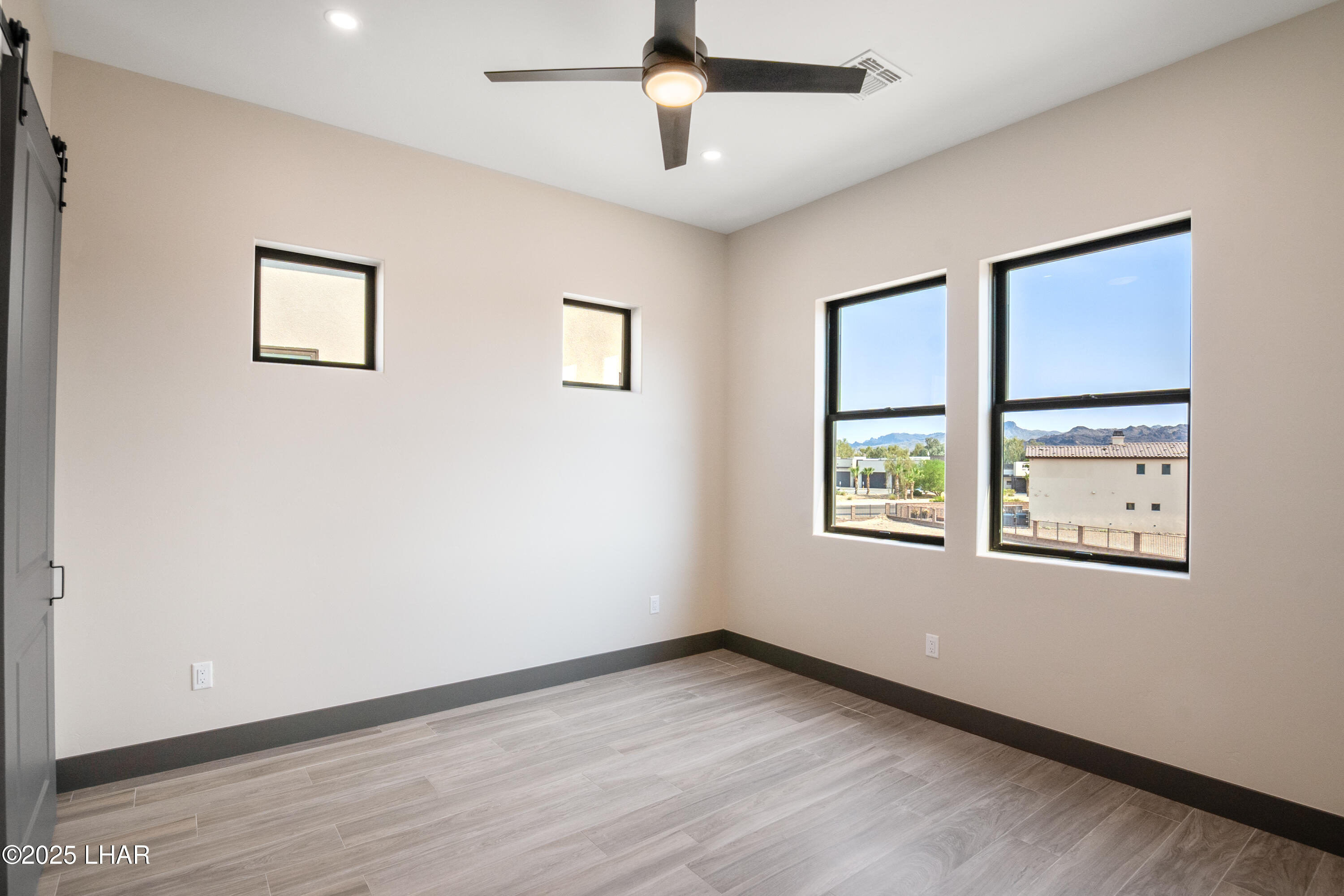805 Malibu Dr