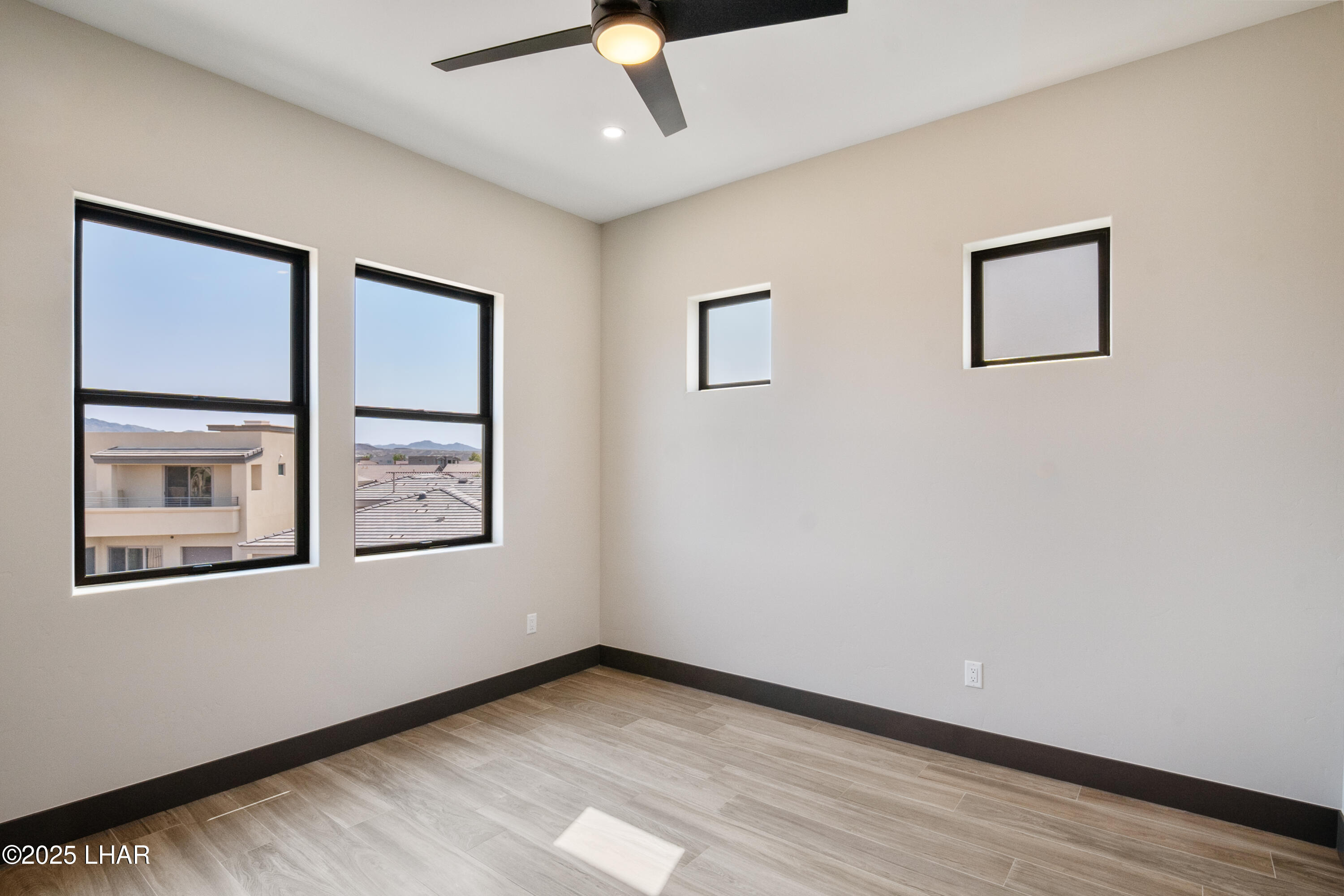 805 Malibu Dr