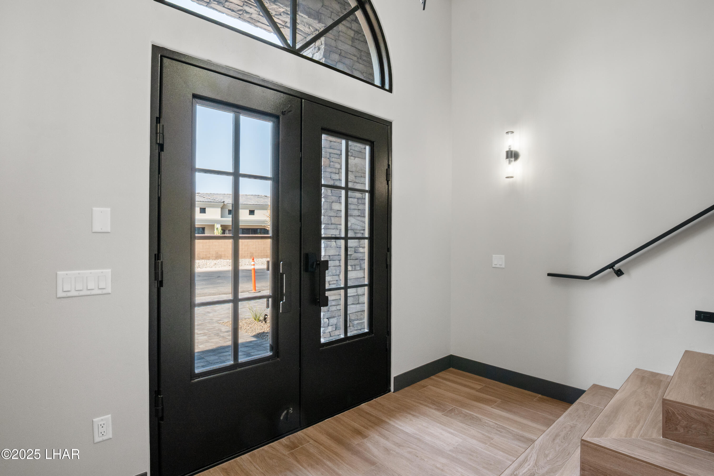 805 Malibu Dr