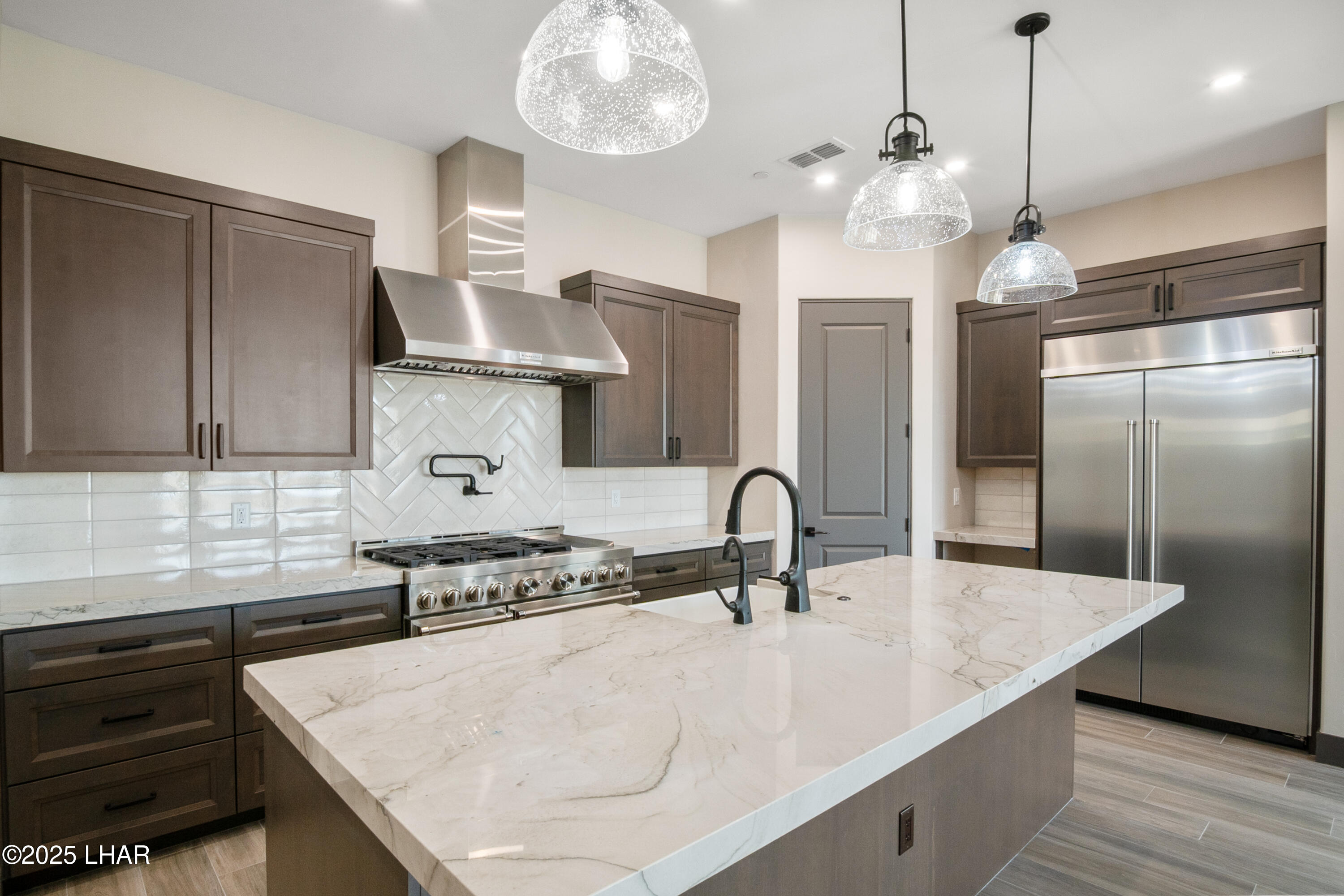 805 Malibu Dr