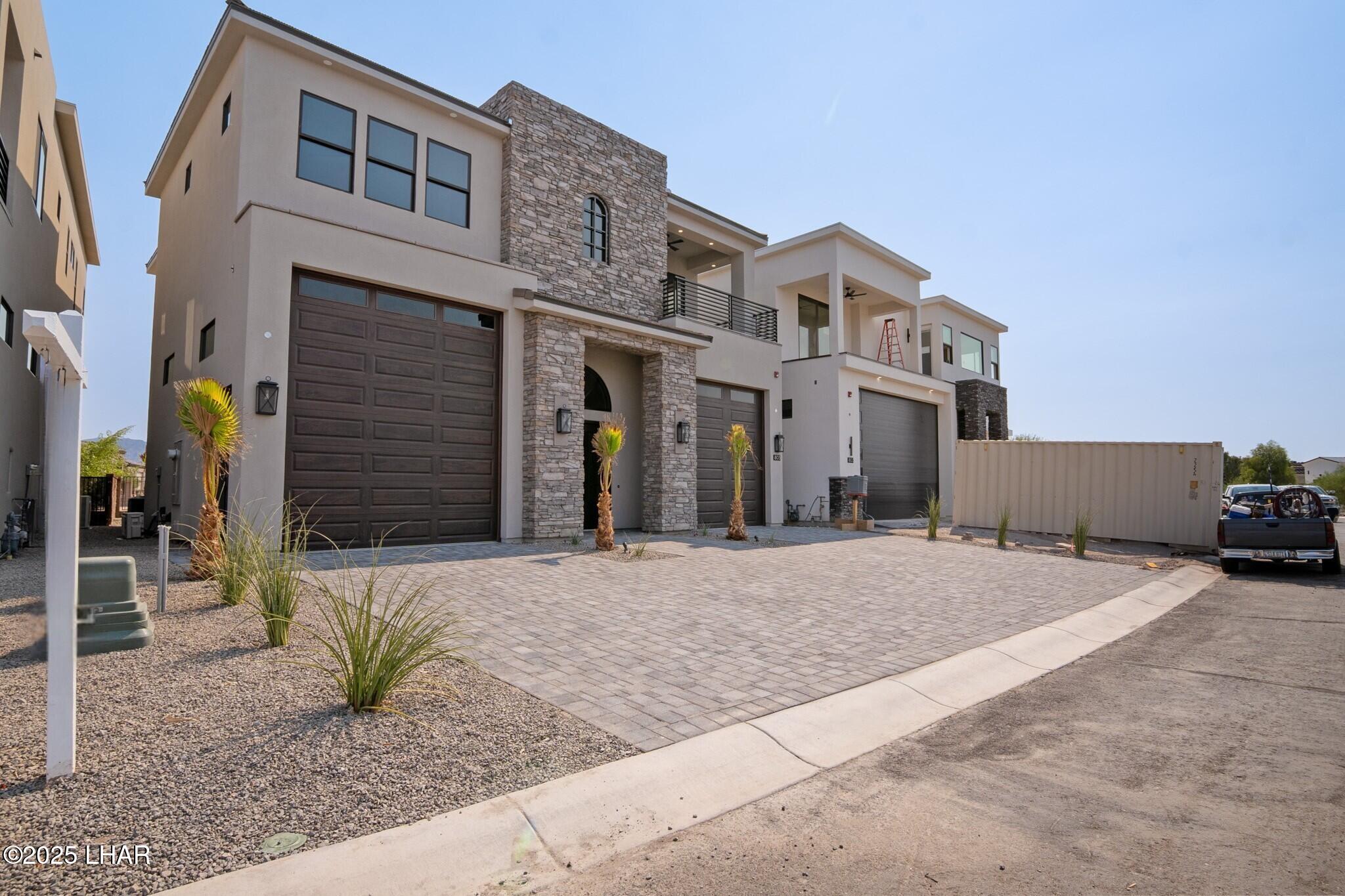 805 Malibu Dr