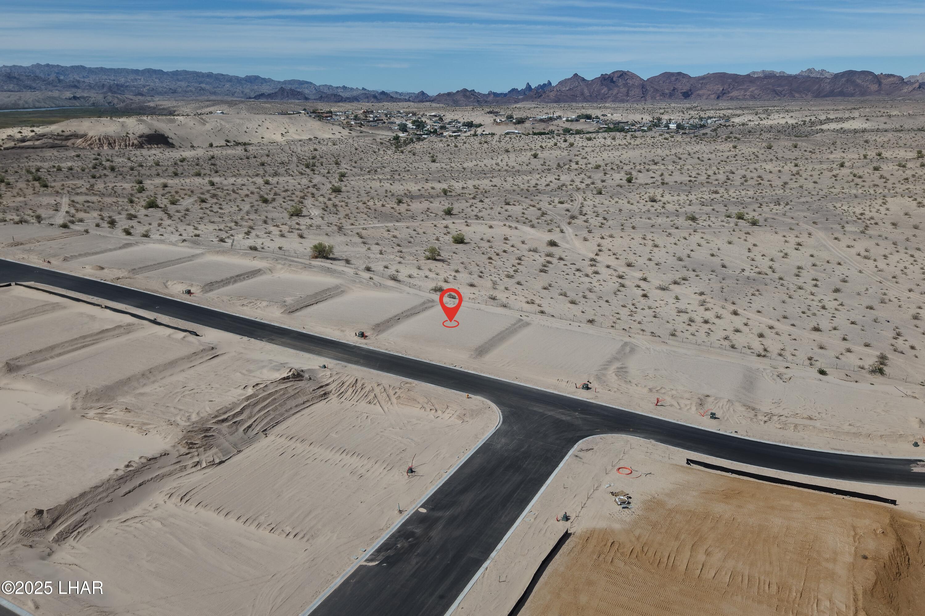 1557 E North View Dr