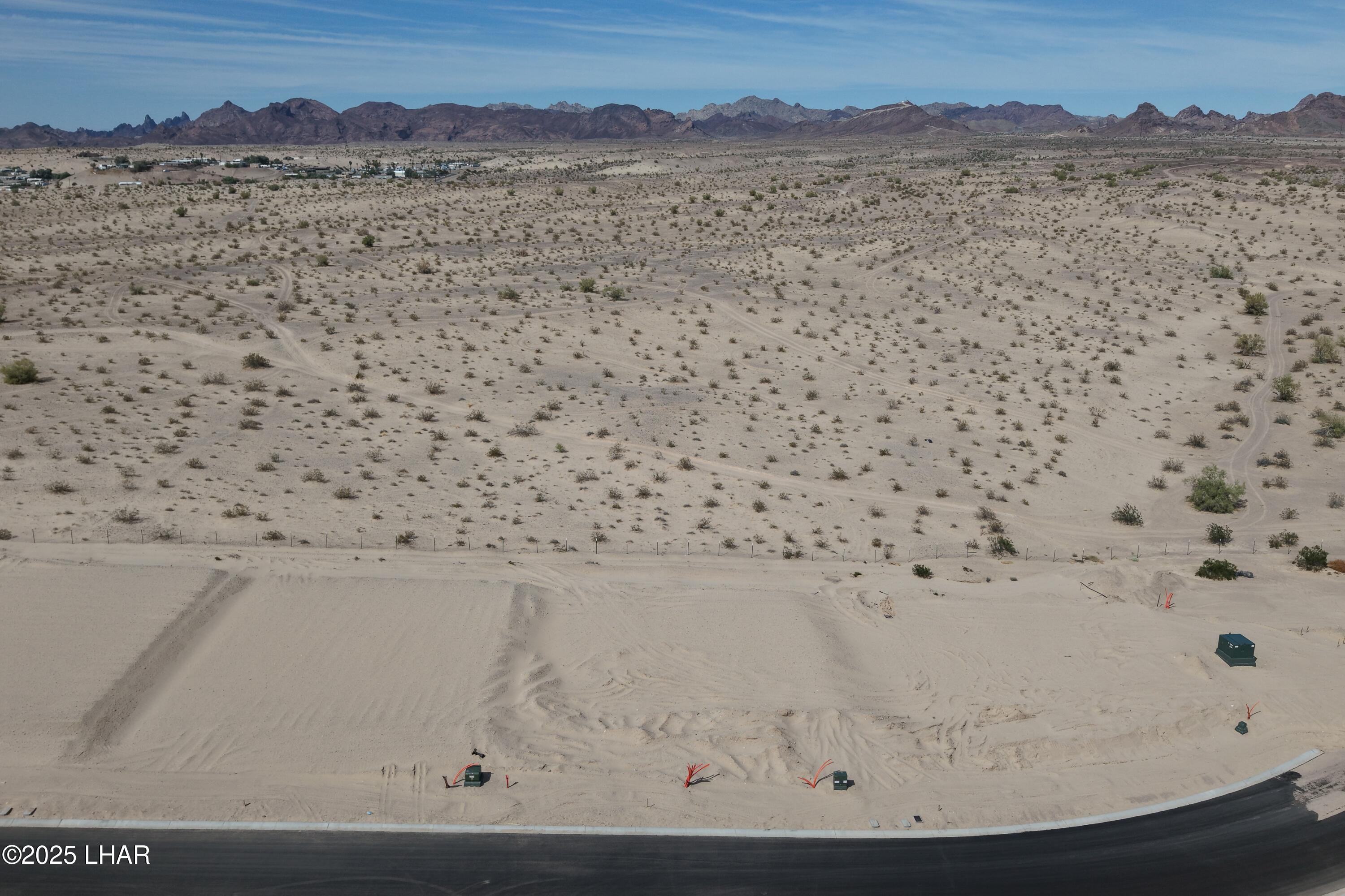 1573 E North View Dr