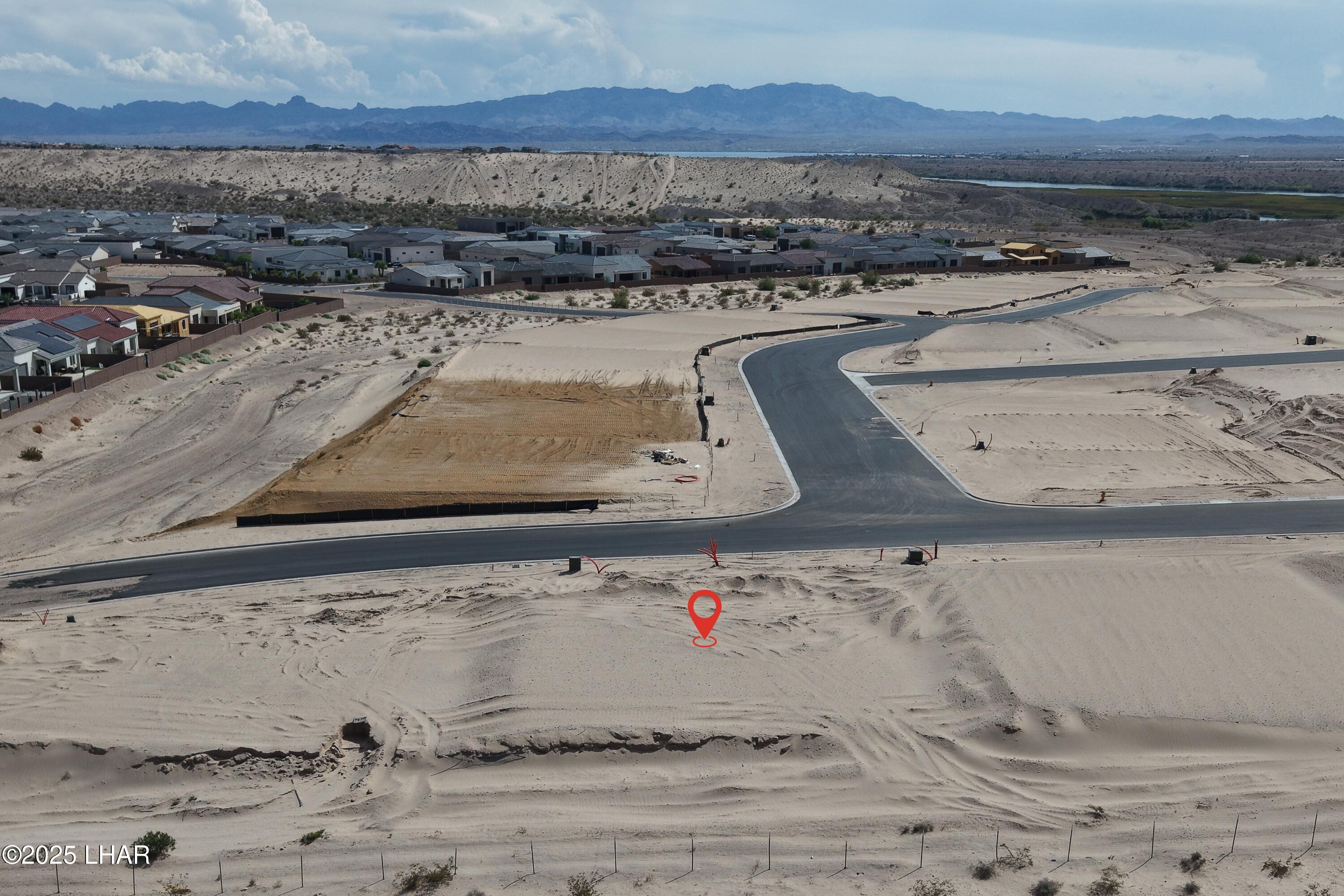 1573 E North View Dr