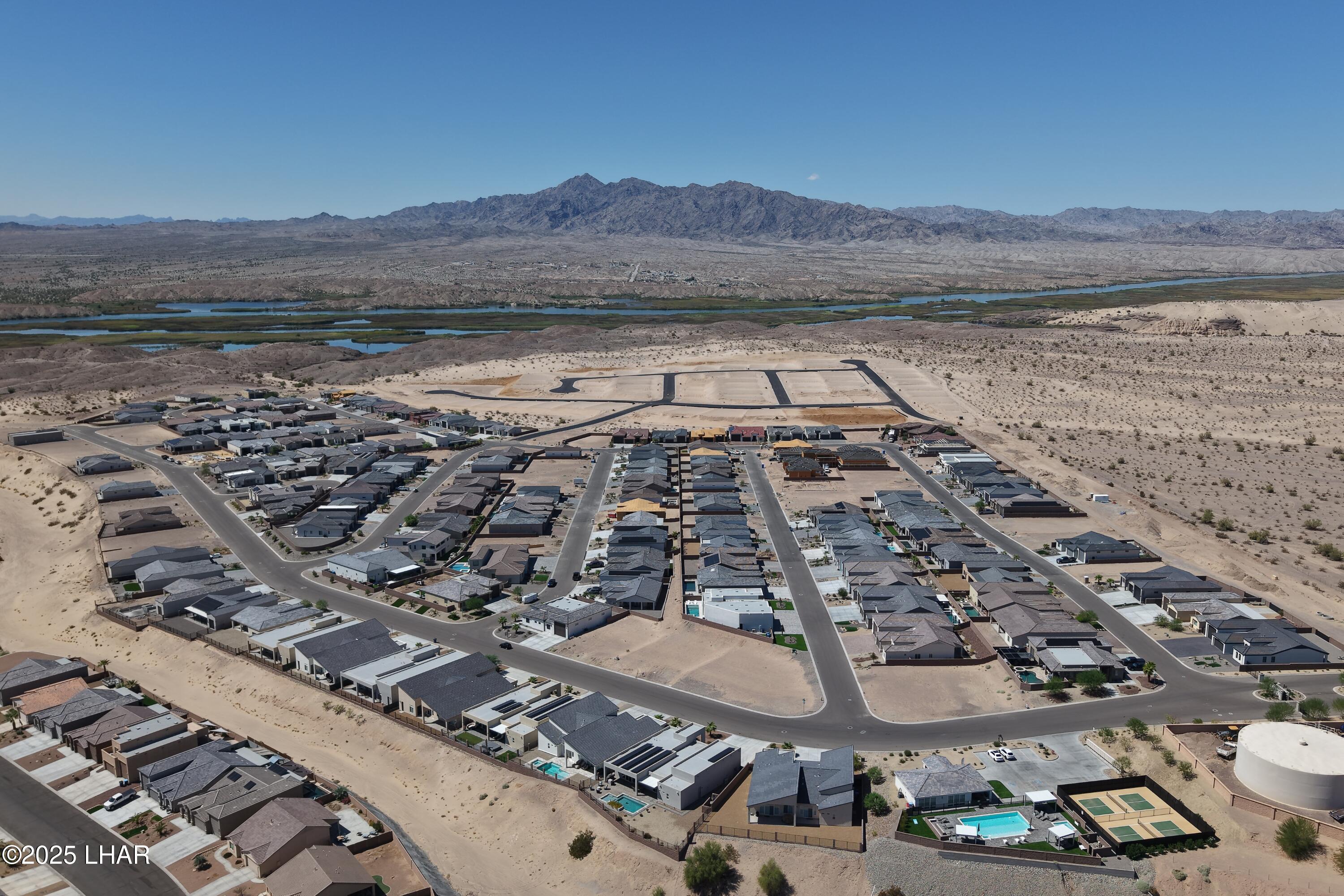 1550 E North View Dr