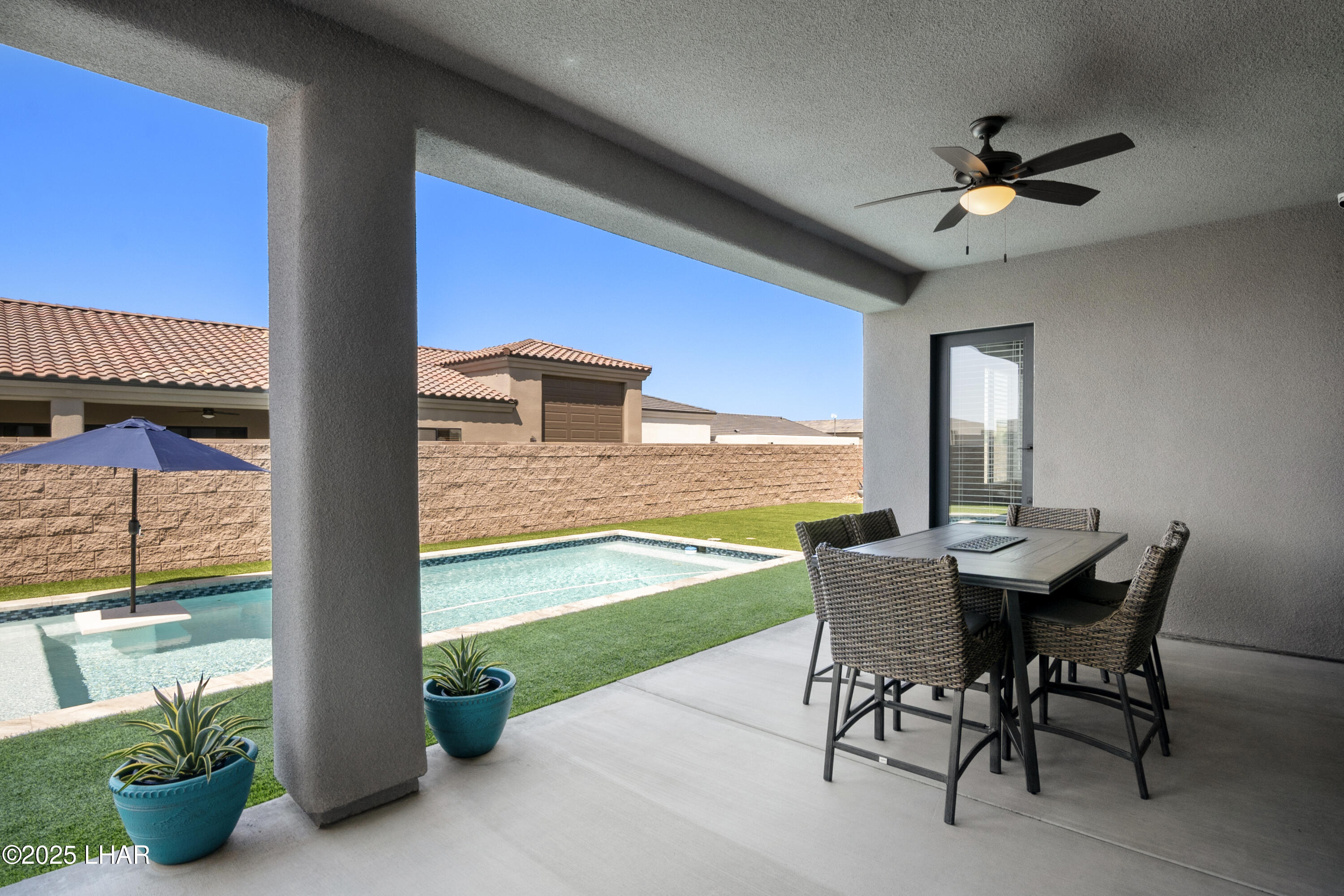 1596 E Cedar Dr