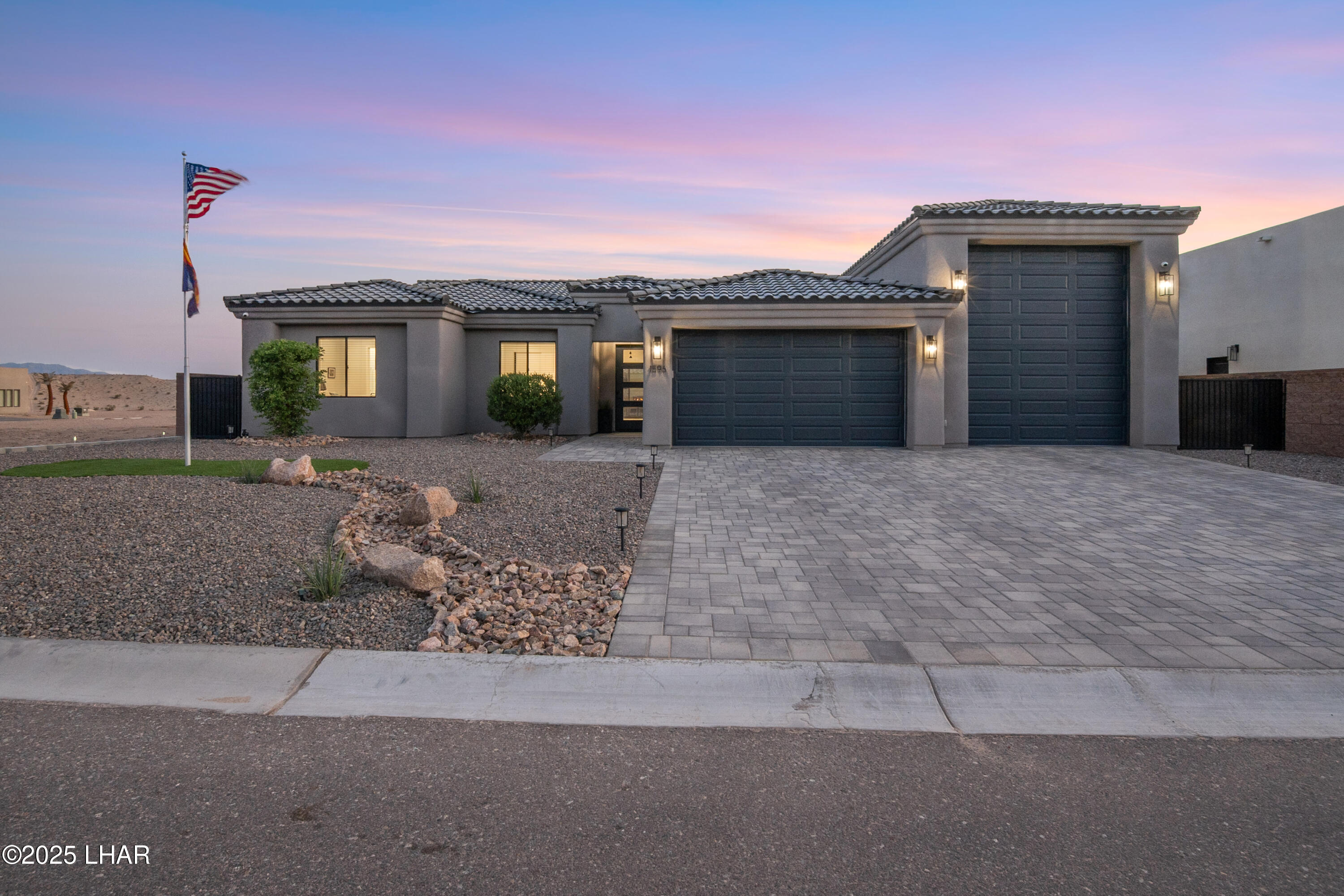 1596 E Cedar Dr