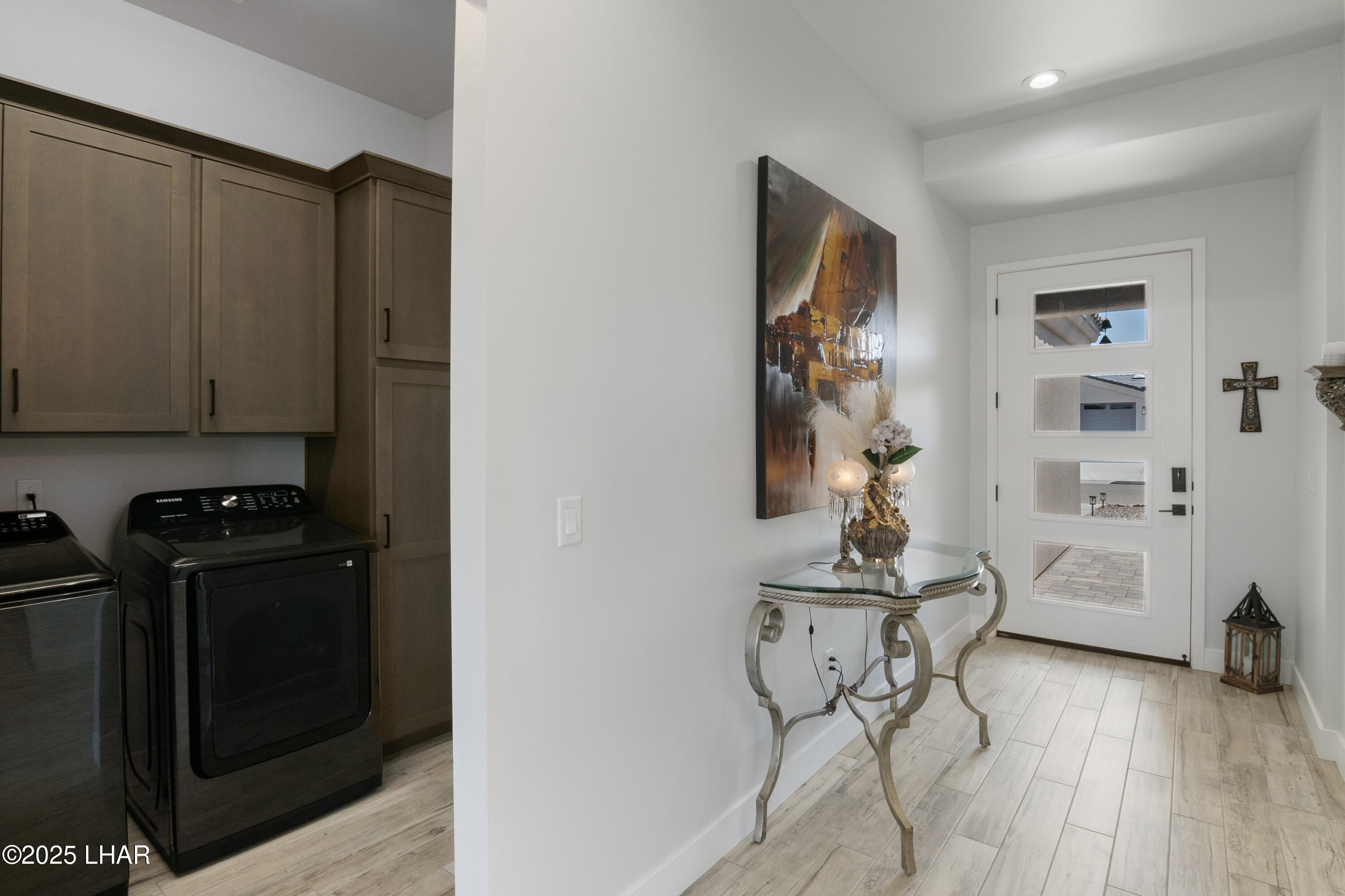 1596 E Cedar Dr