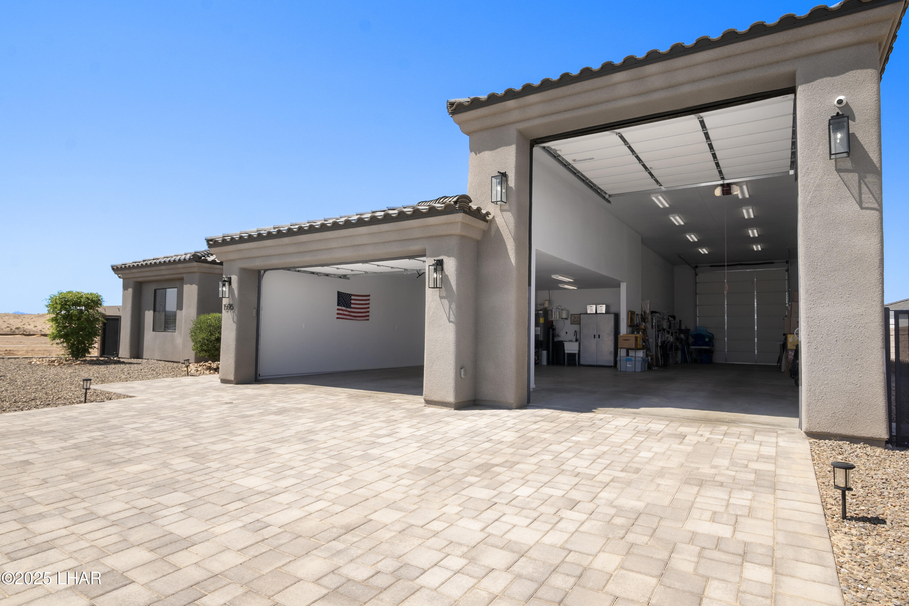 1596 E Cedar Dr