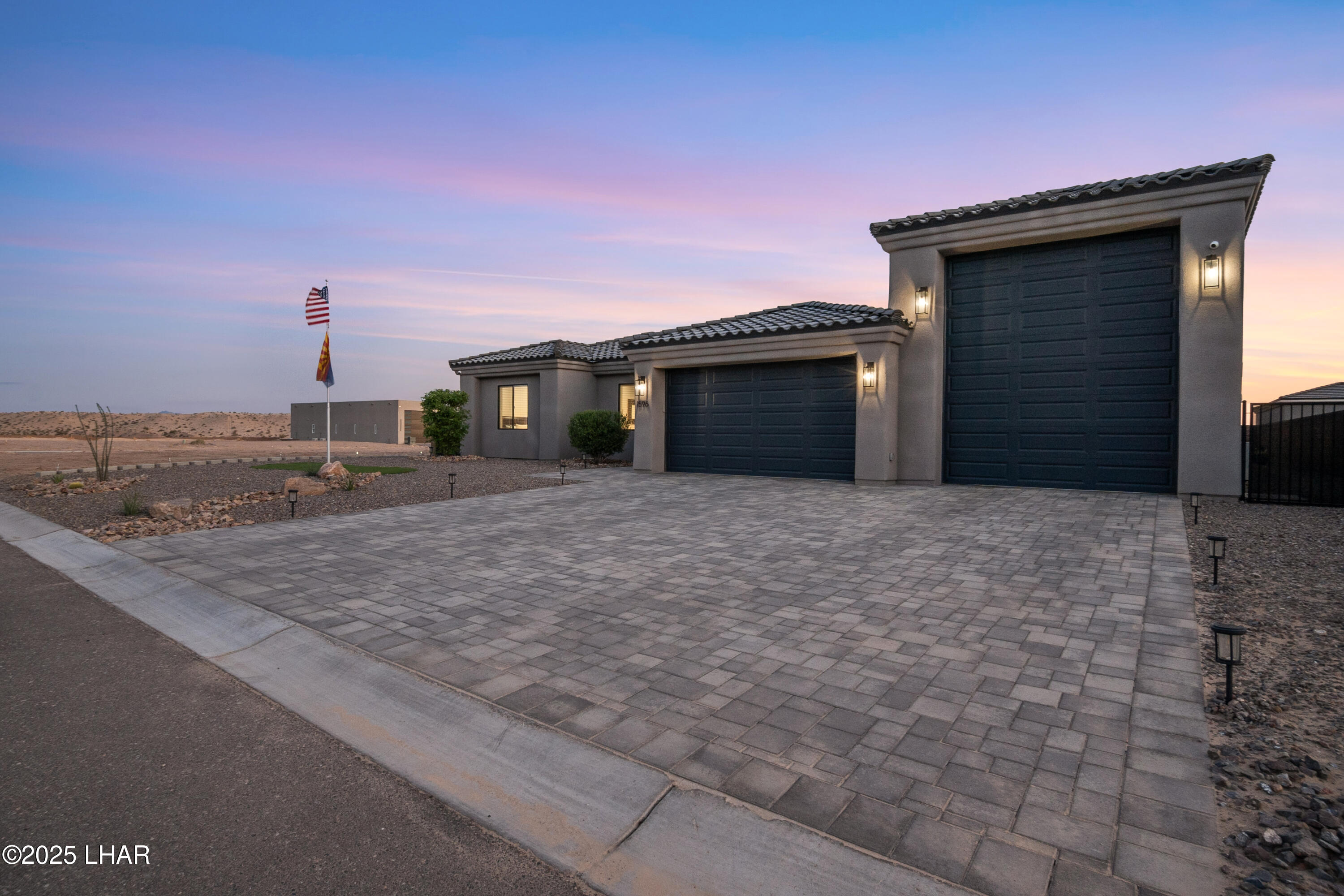 1596 E Cedar Dr