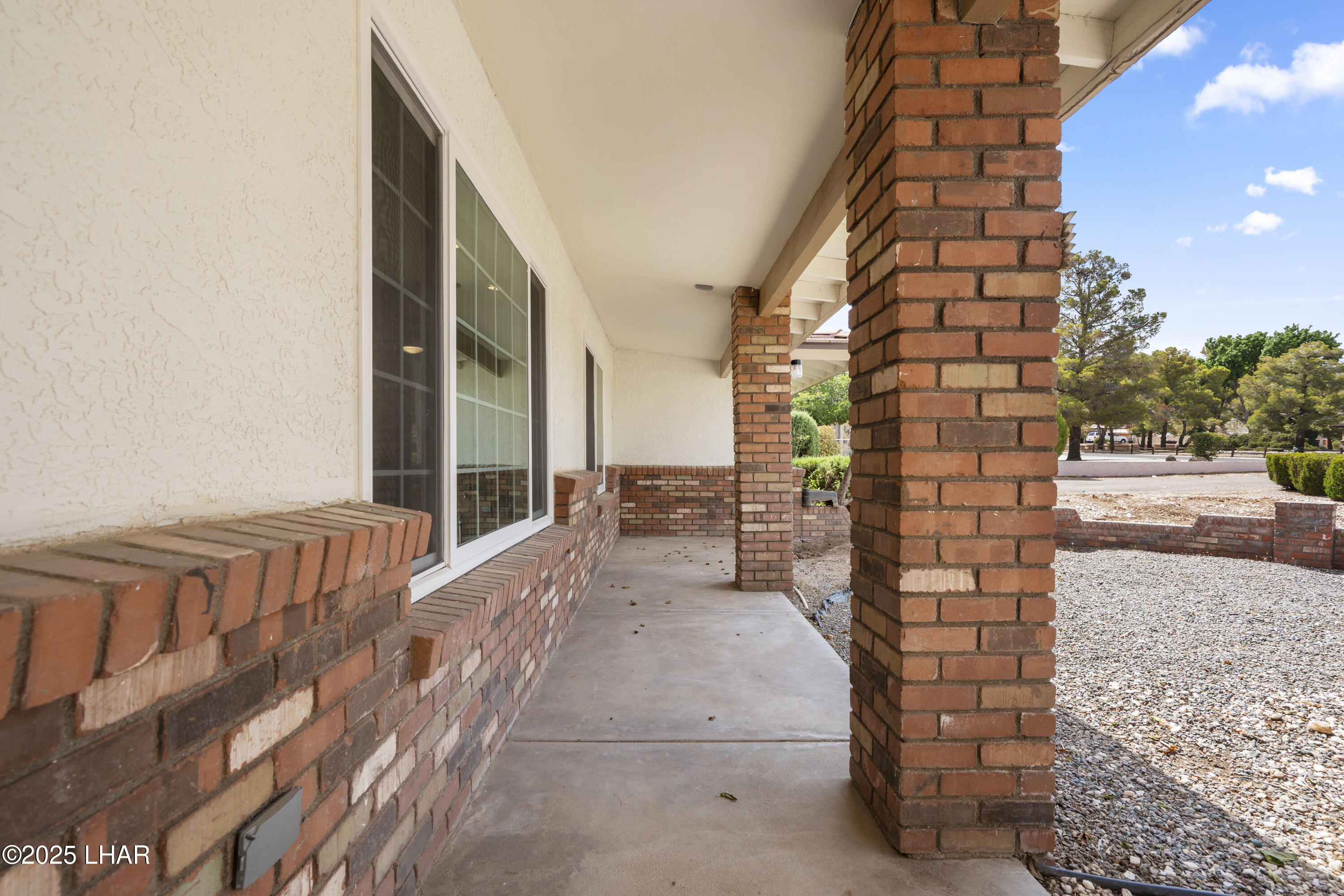 630 Shadow Mountain Dr