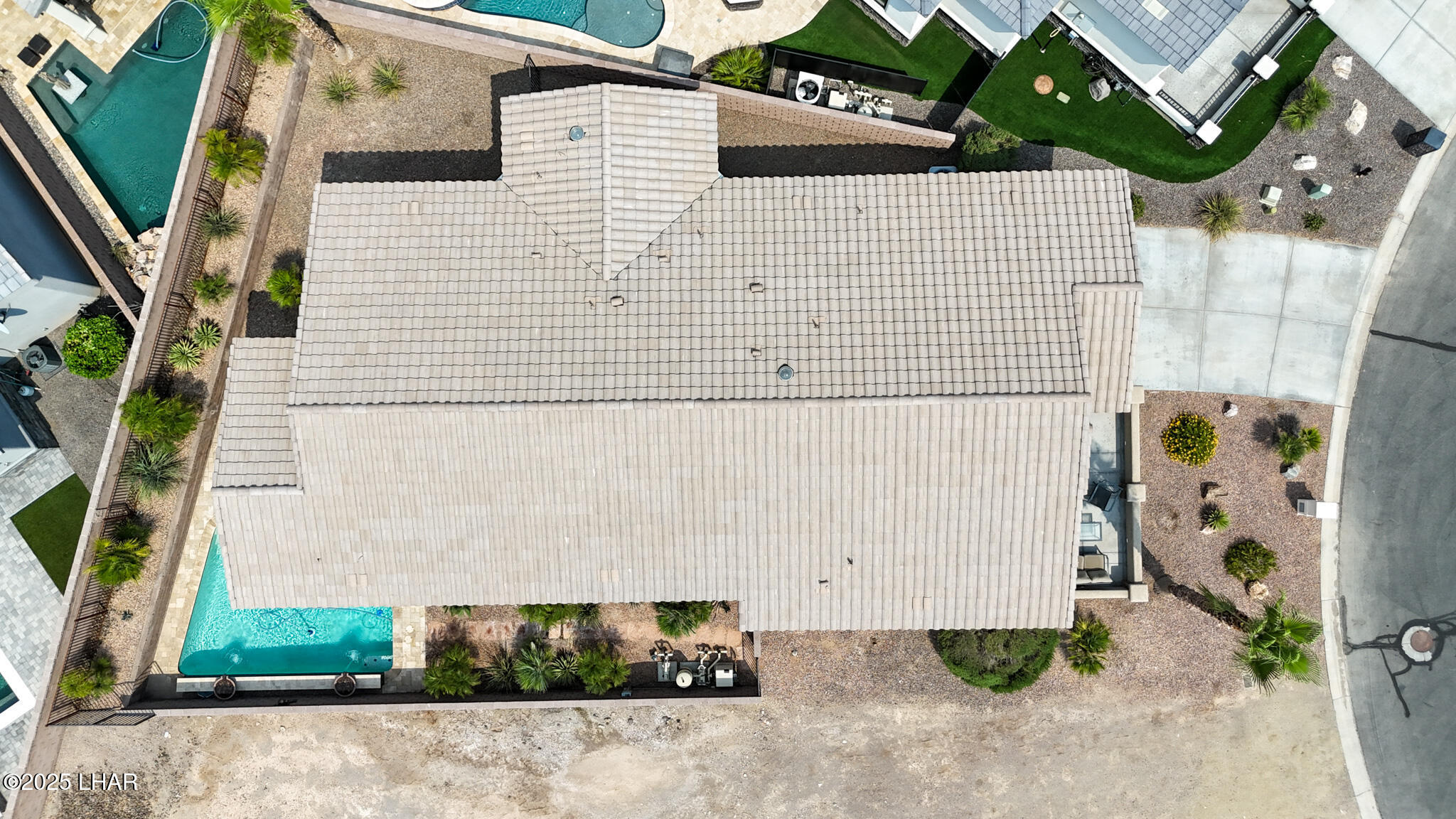 662 Island Dr