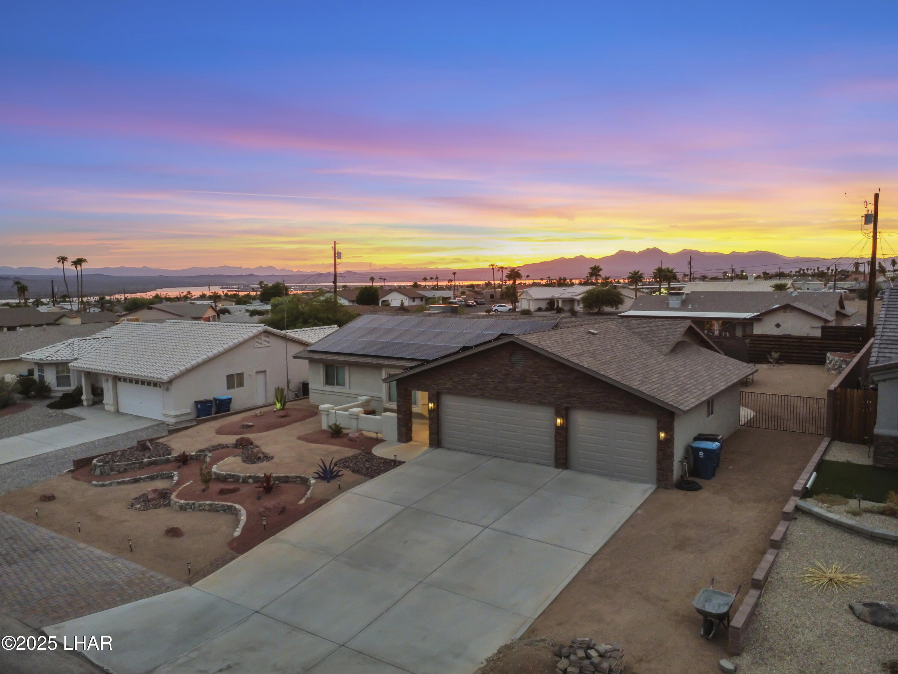 2701 Indian Pipe Dr