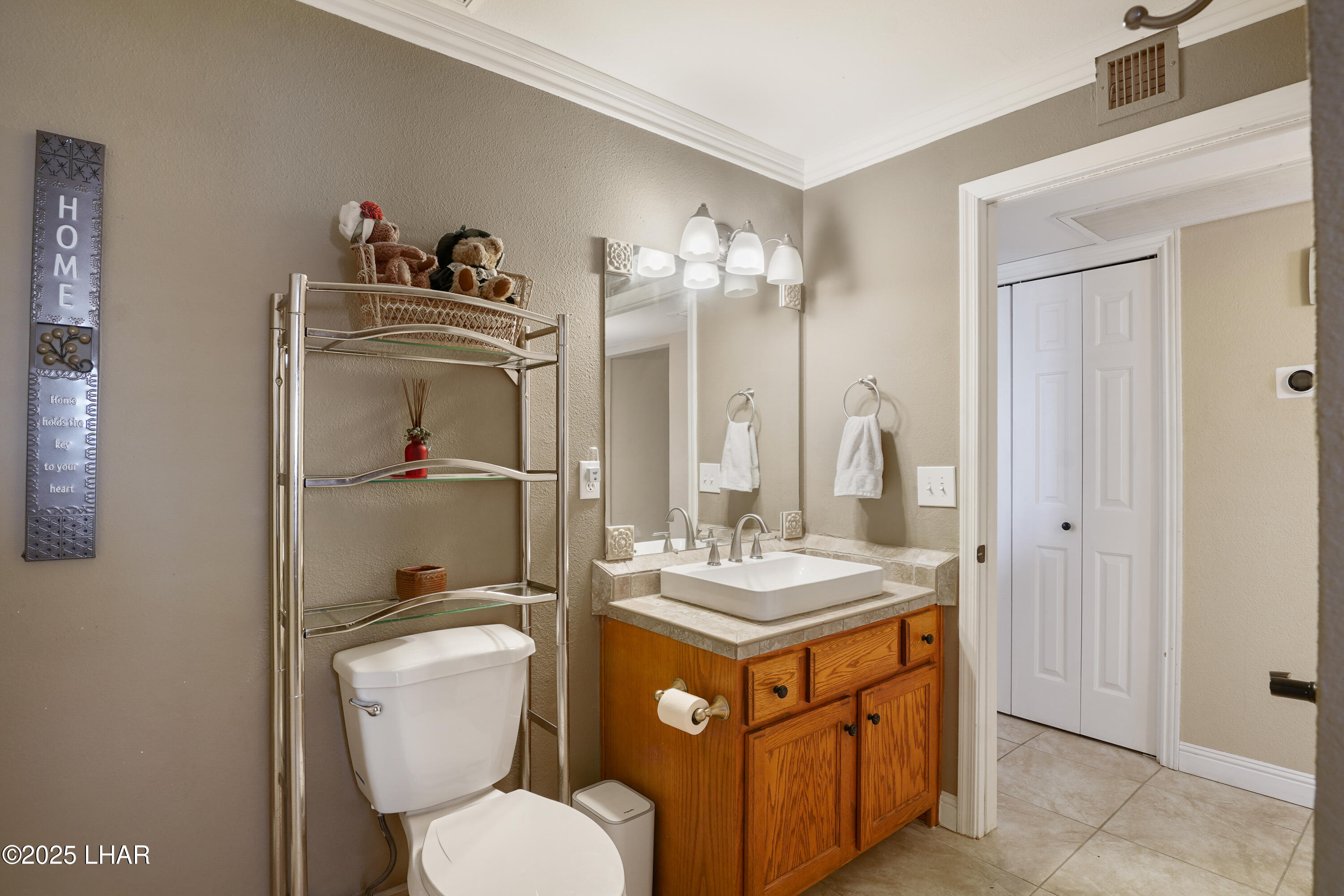 1310 Pueblo Dr