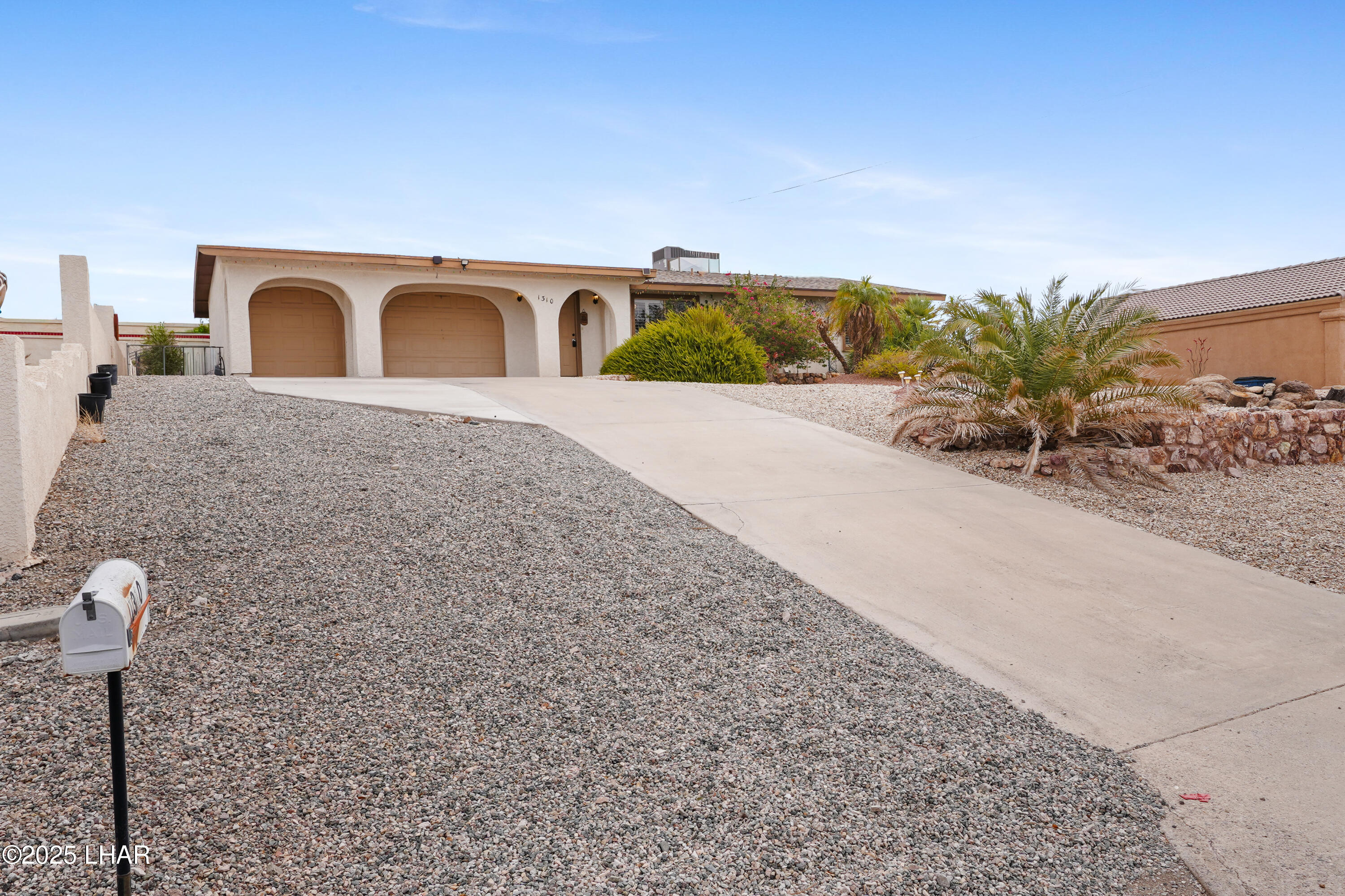 1310 Pueblo Dr