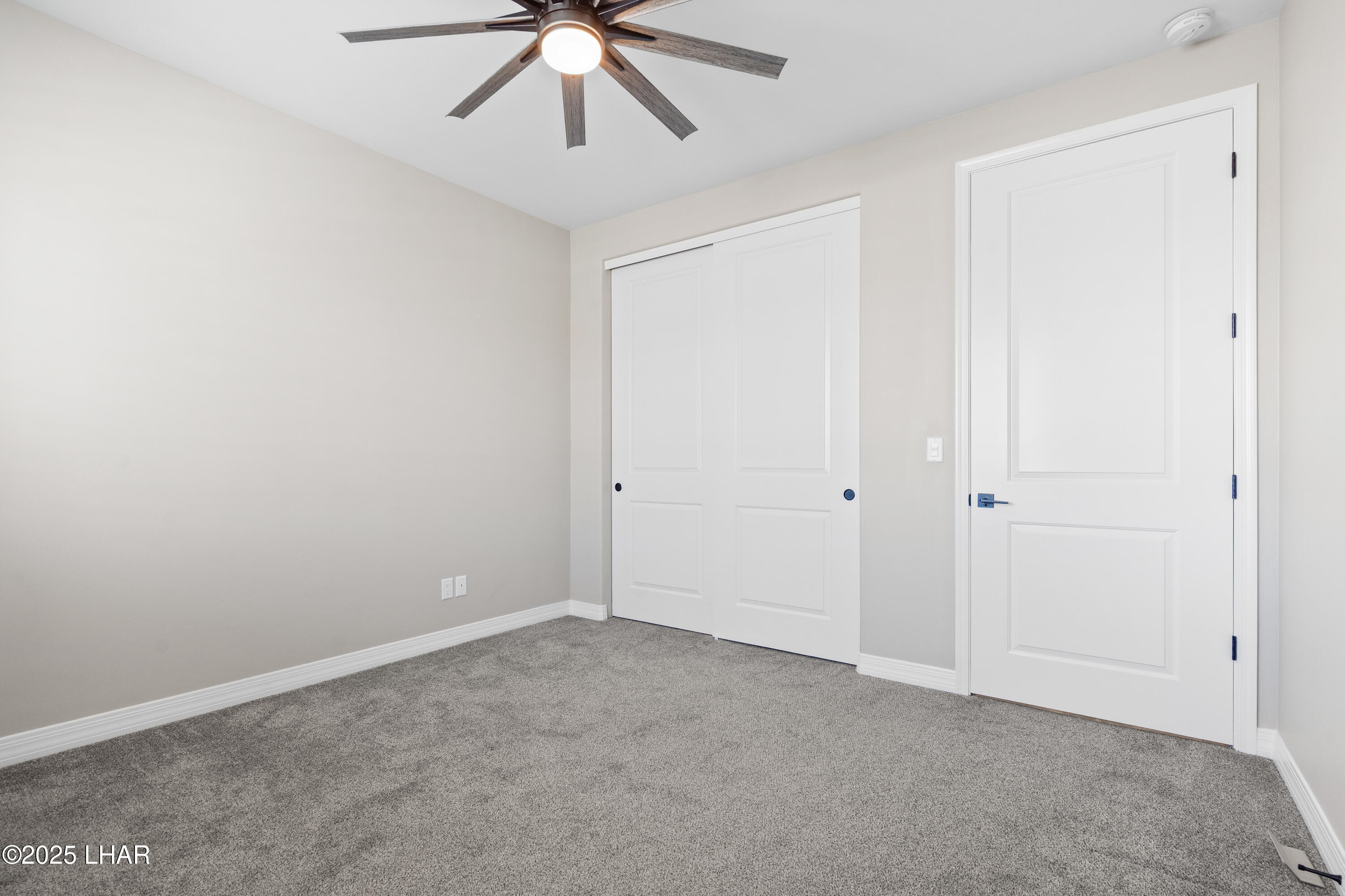 3195 Oro Grande Blvd