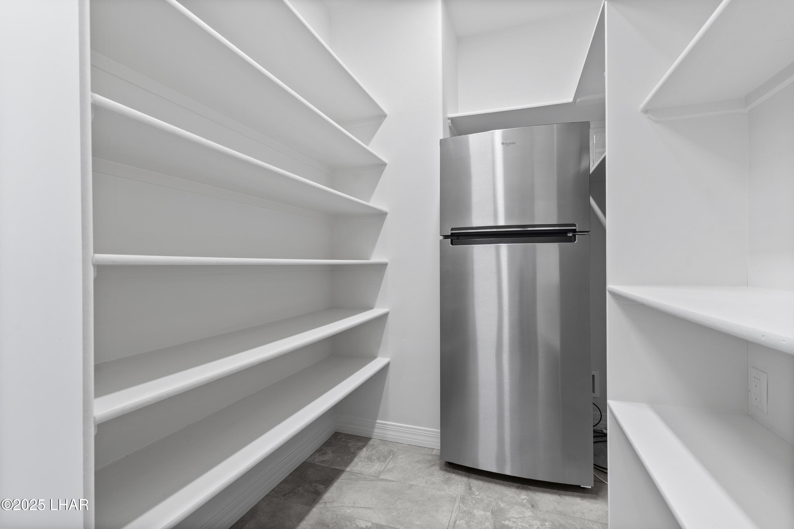 3195 Oro Grande Blvd