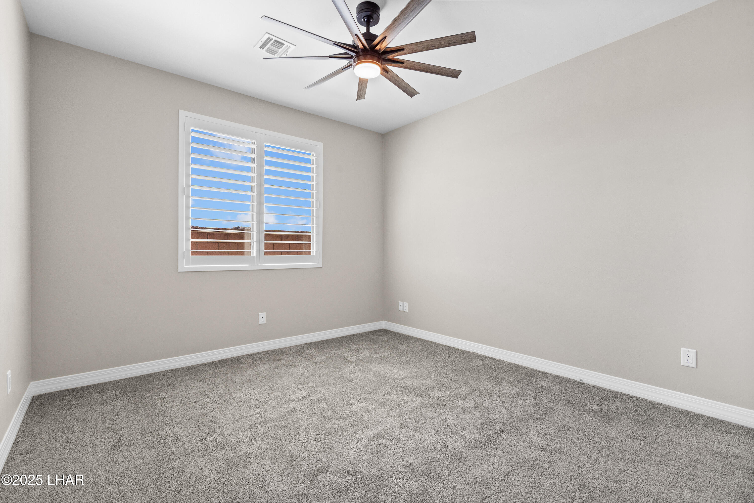 3195 Oro Grande Blvd