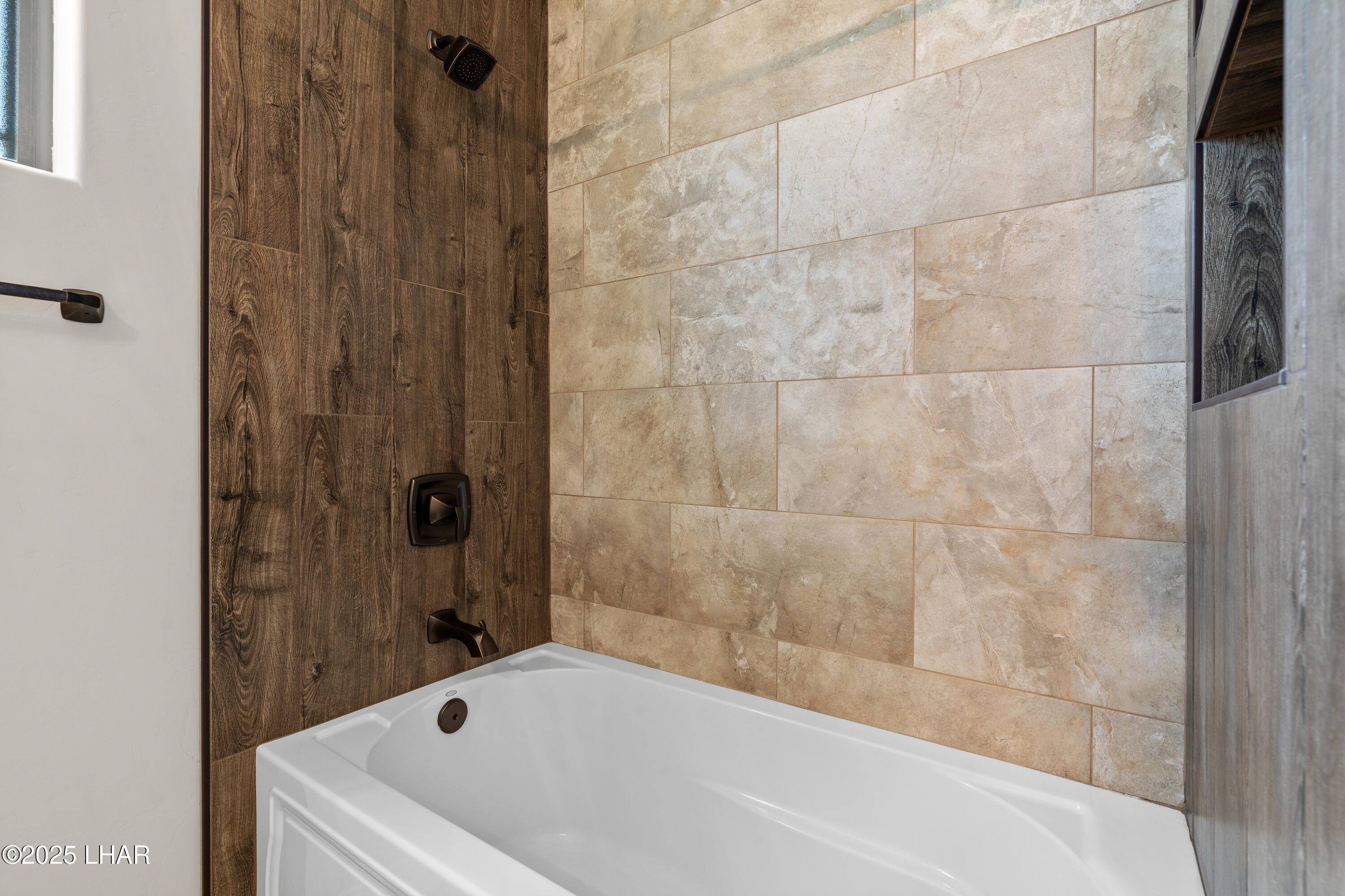 3195 Oro Grande Blvd