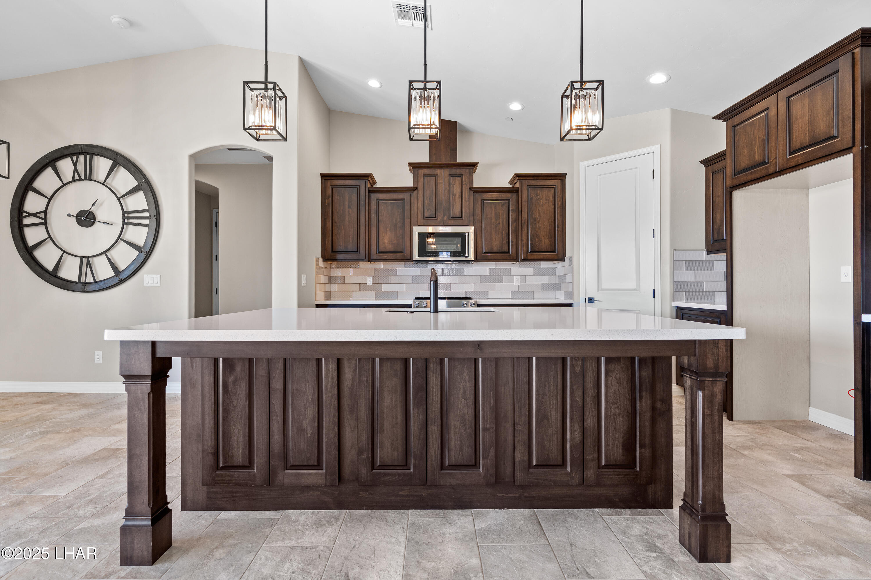 3195 Oro Grande Blvd