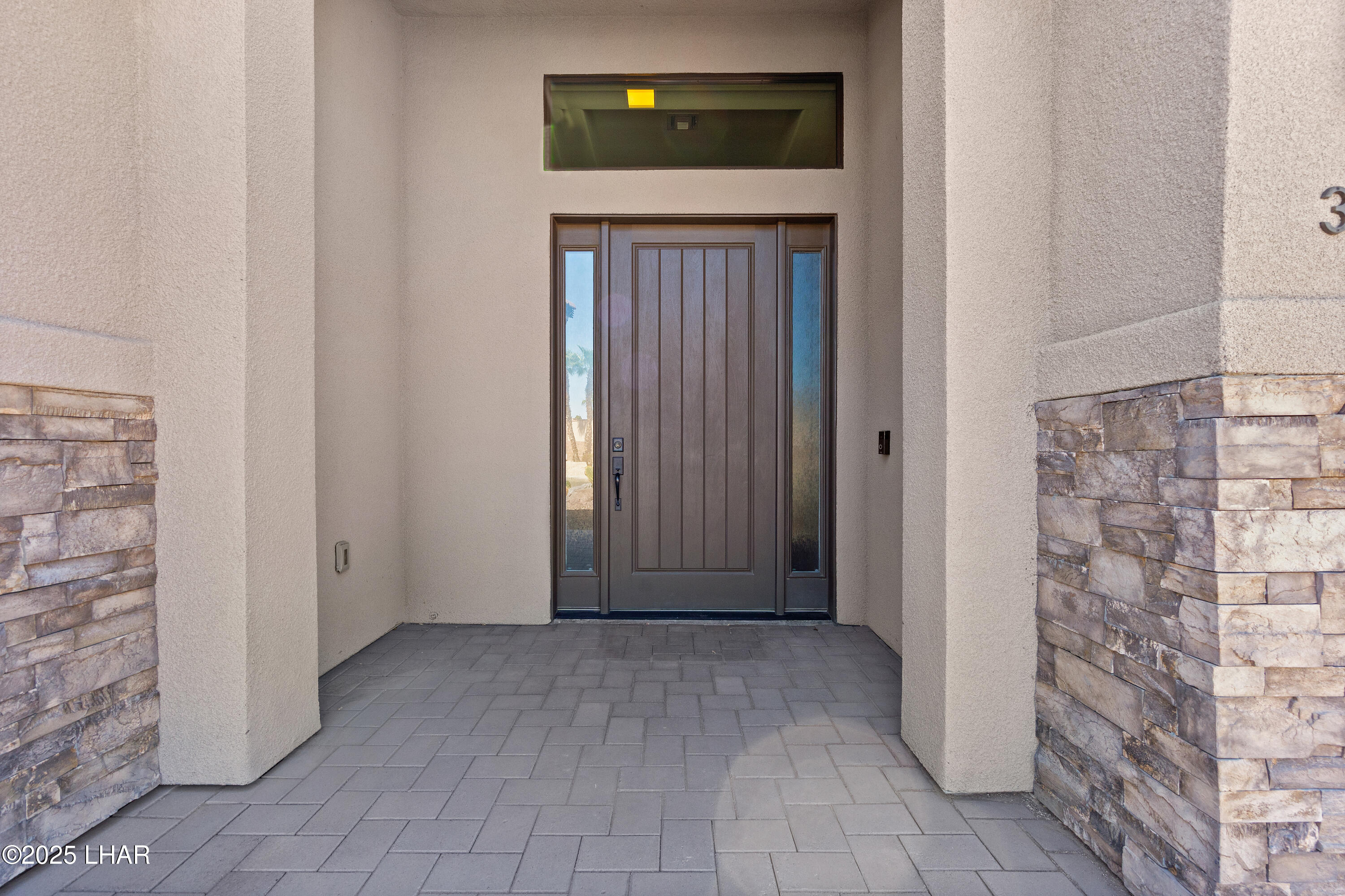 3195 Oro Grande Blvd