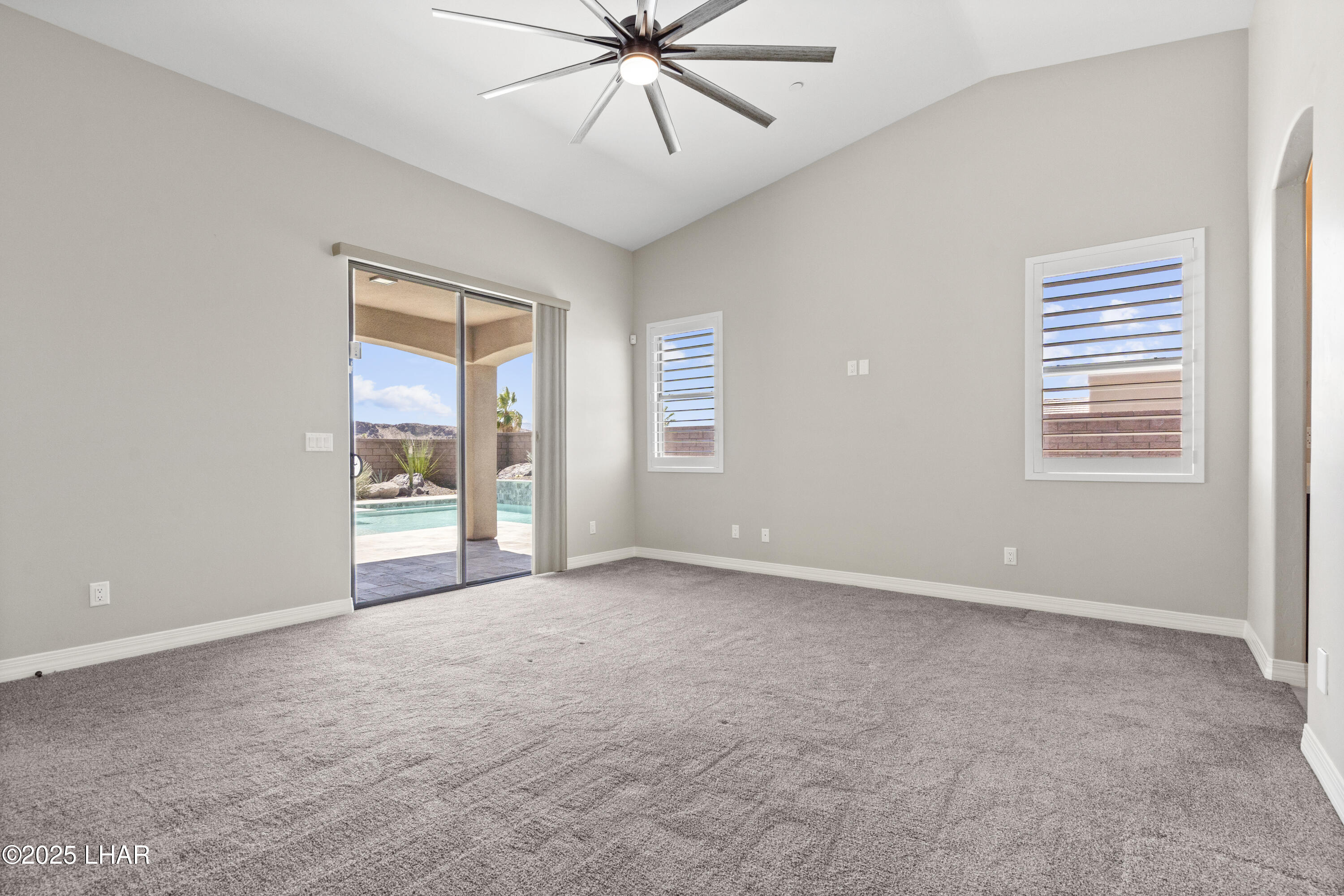 3195 Oro Grande Blvd