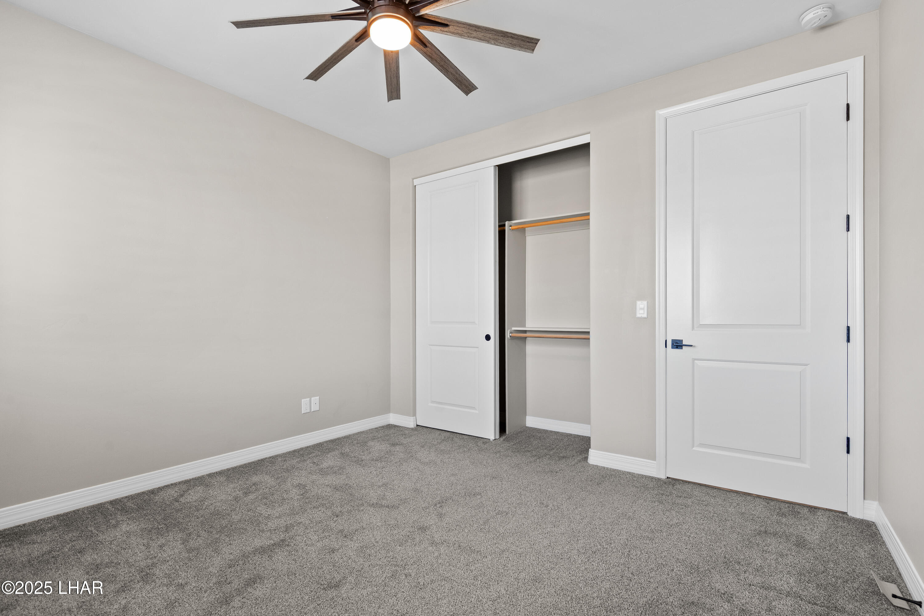 3195 Oro Grande Blvd