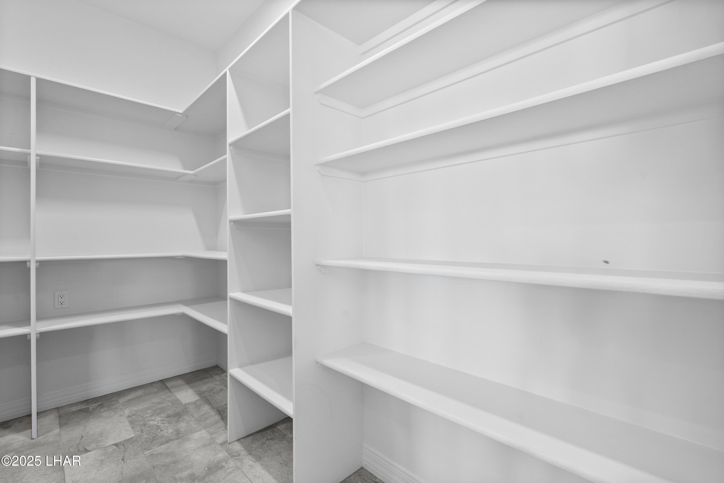 3195 Oro Grande Blvd