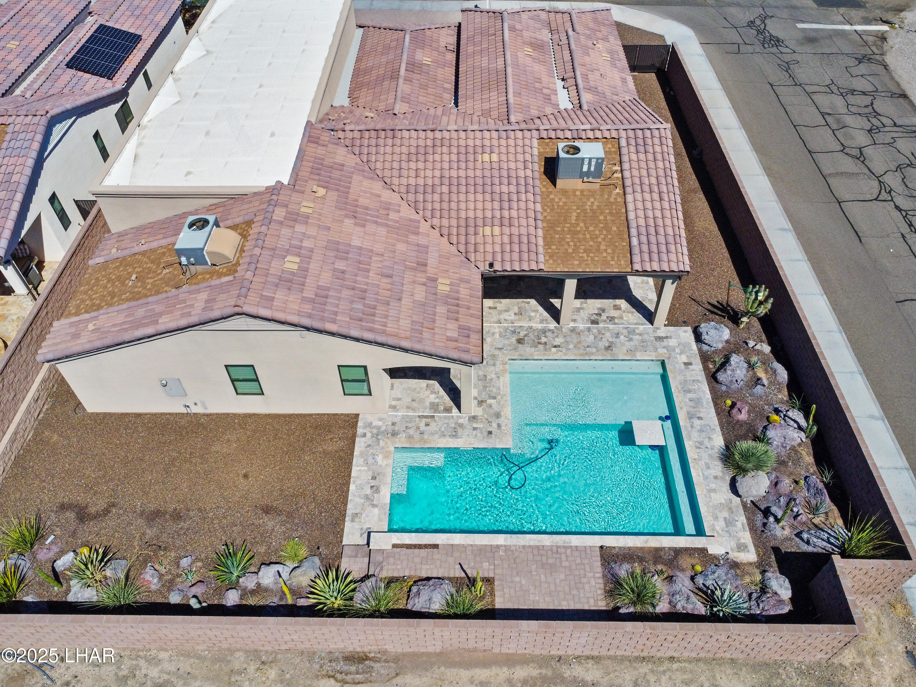 3195 Oro Grande Blvd