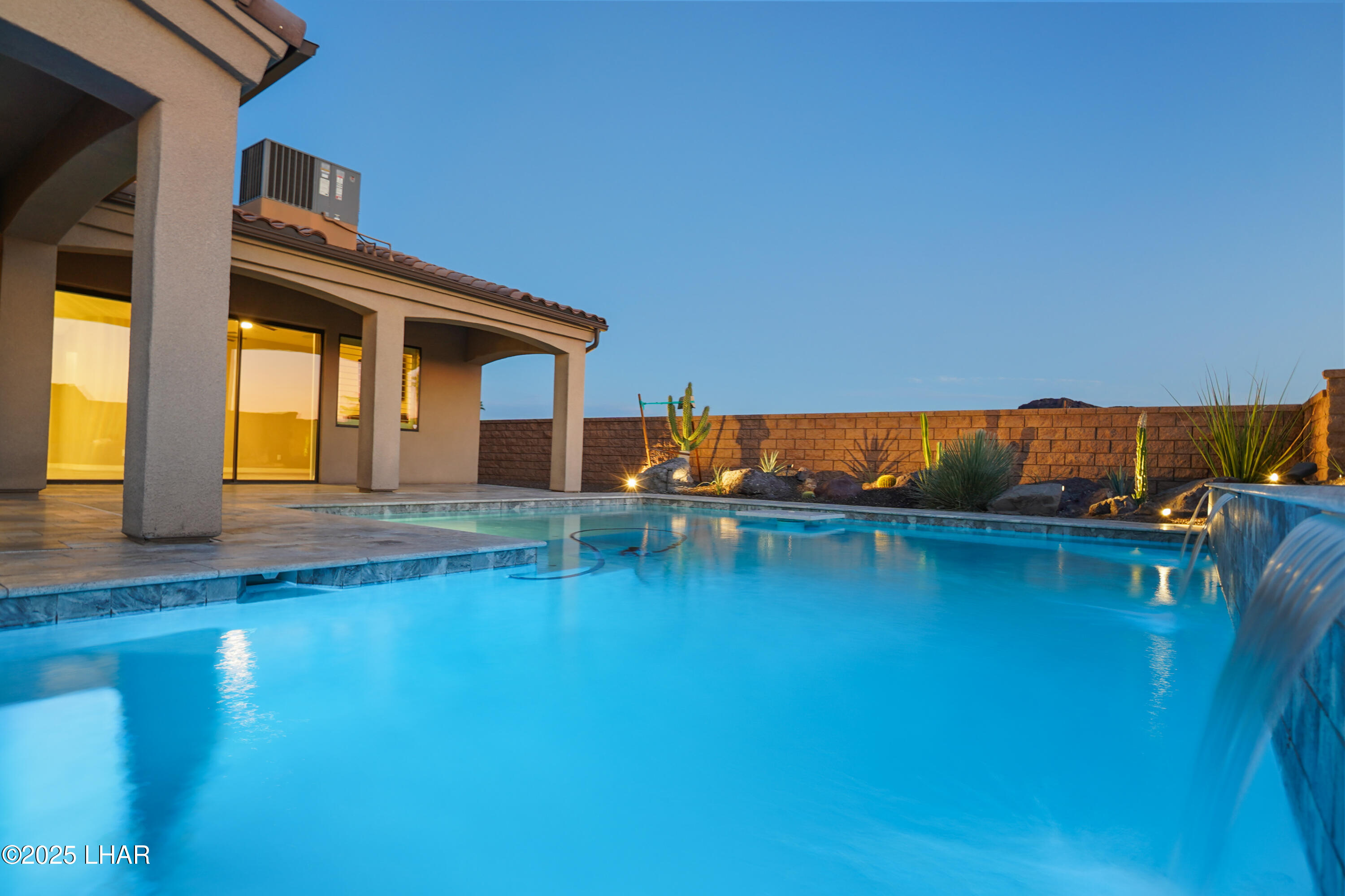 3195 Oro Grande Blvd