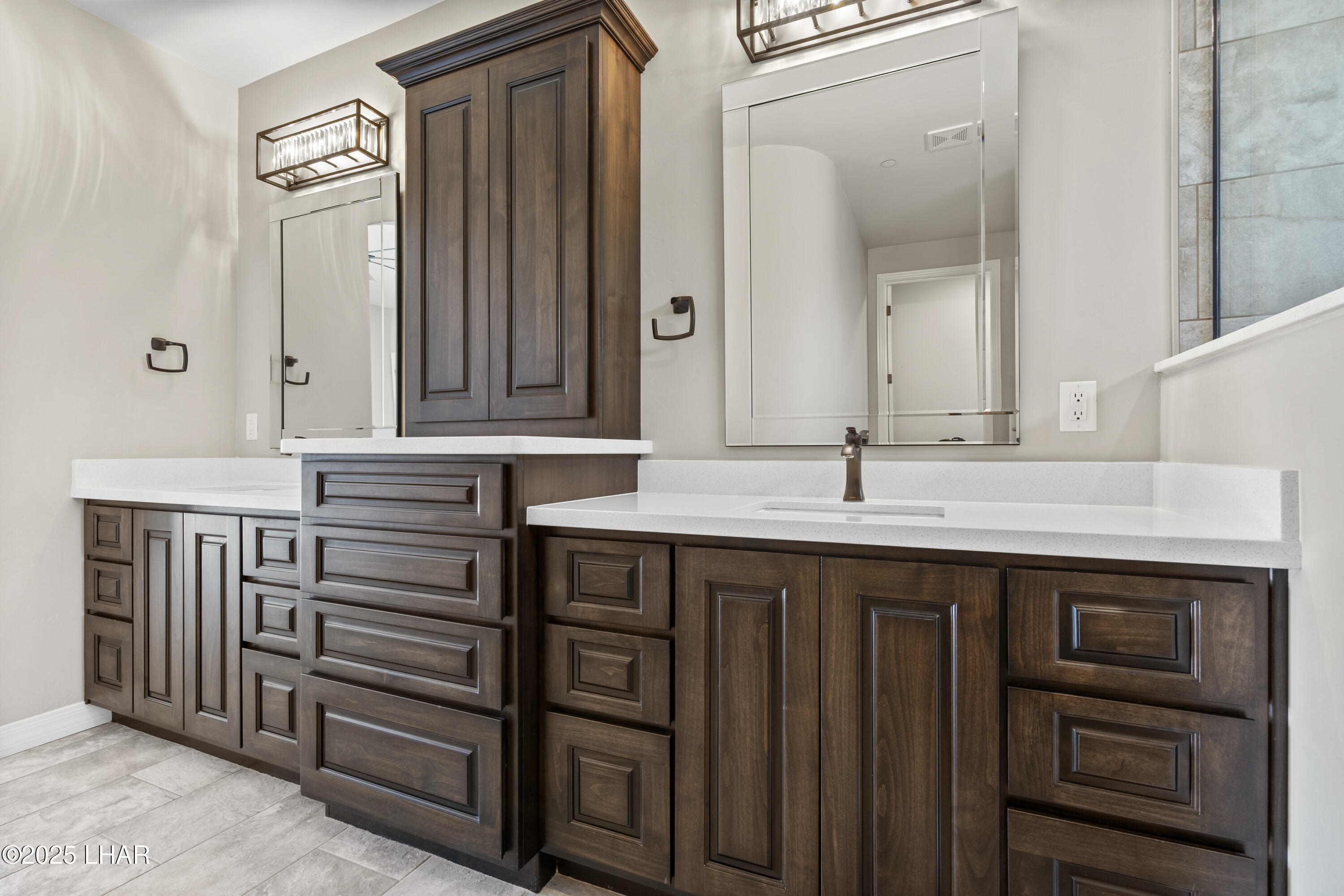 3195 Oro Grande Blvd