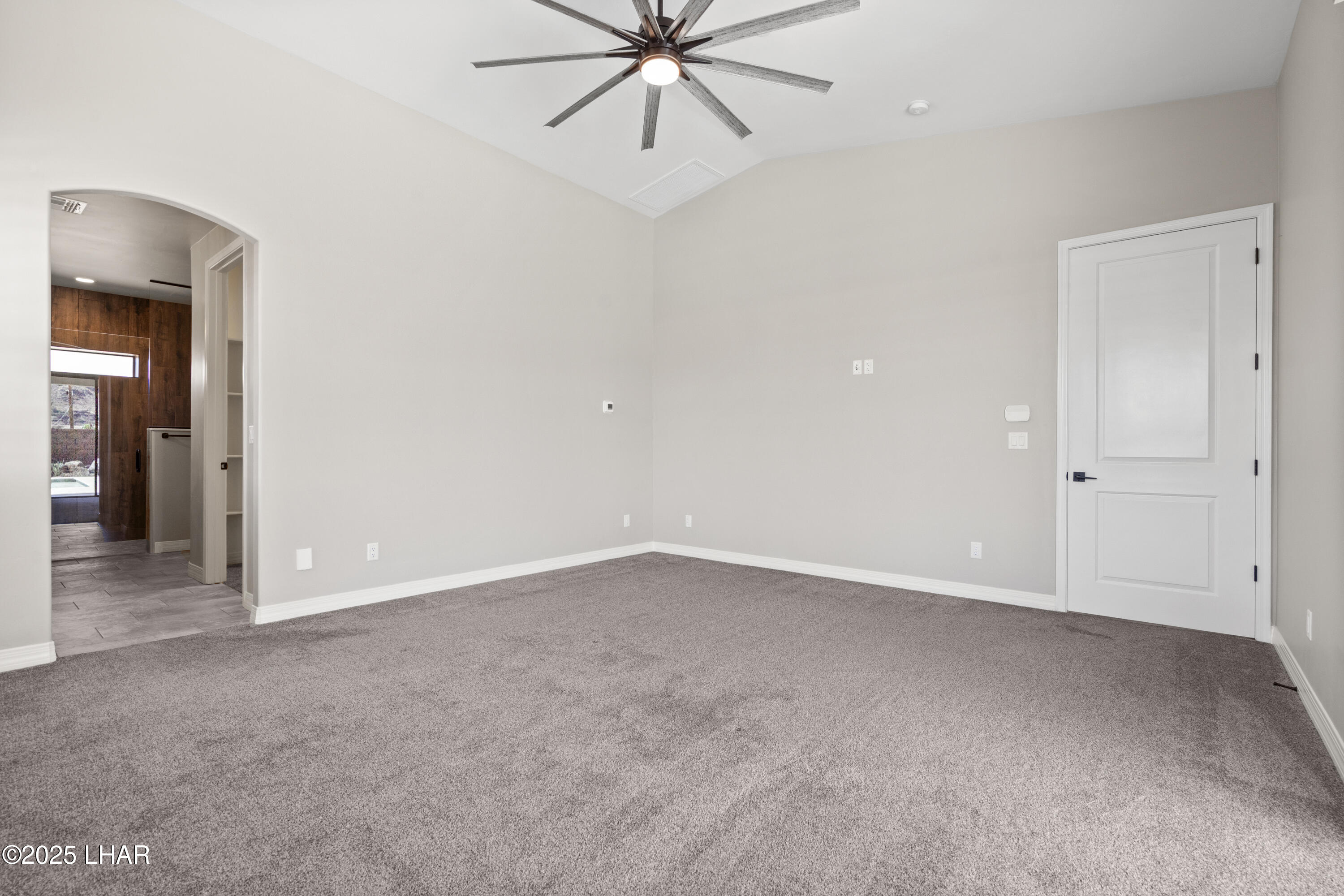 3195 Oro Grande Blvd