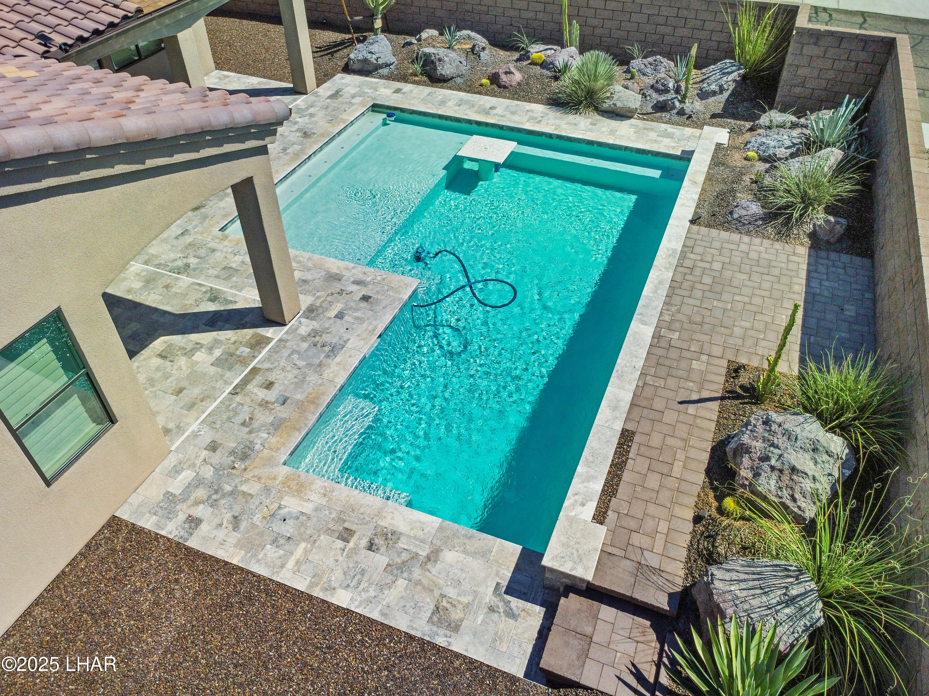 3195 Oro Grande Blvd